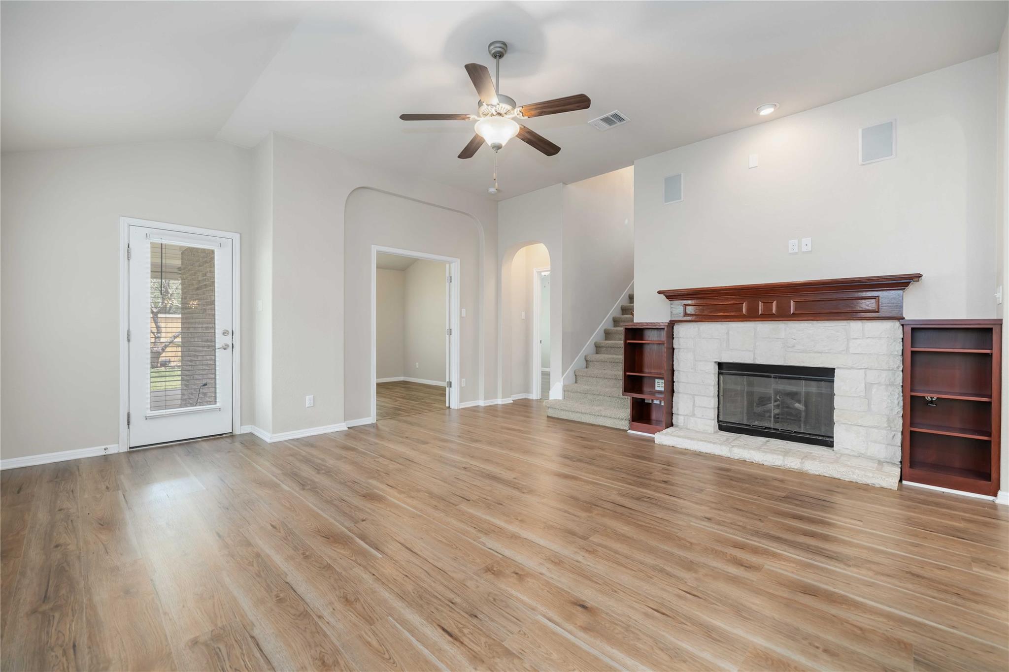 1480  Coldwater Holw, photo 11