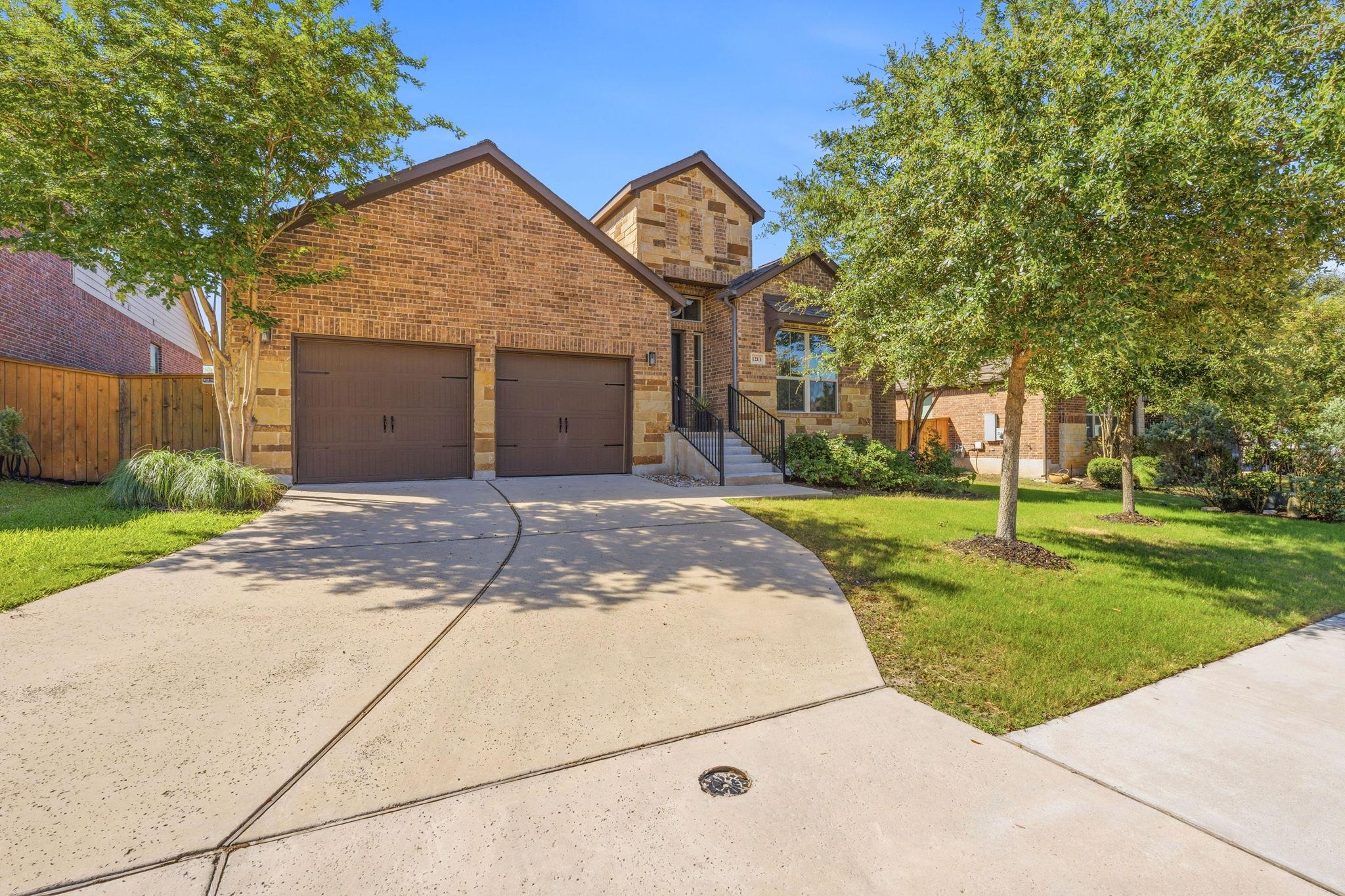 1213  Lakeside Ranch Rd, photo 2