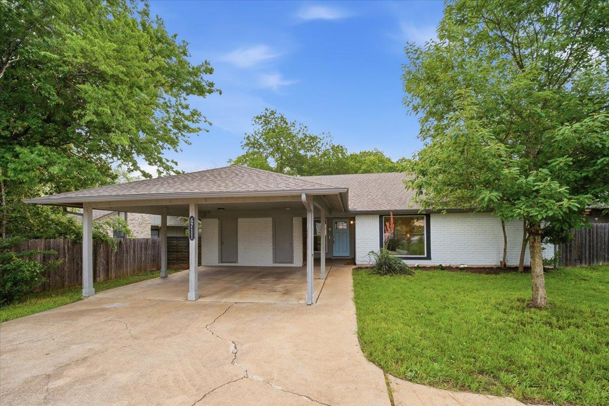 6711  West Gate Blvd  #B, photo 2