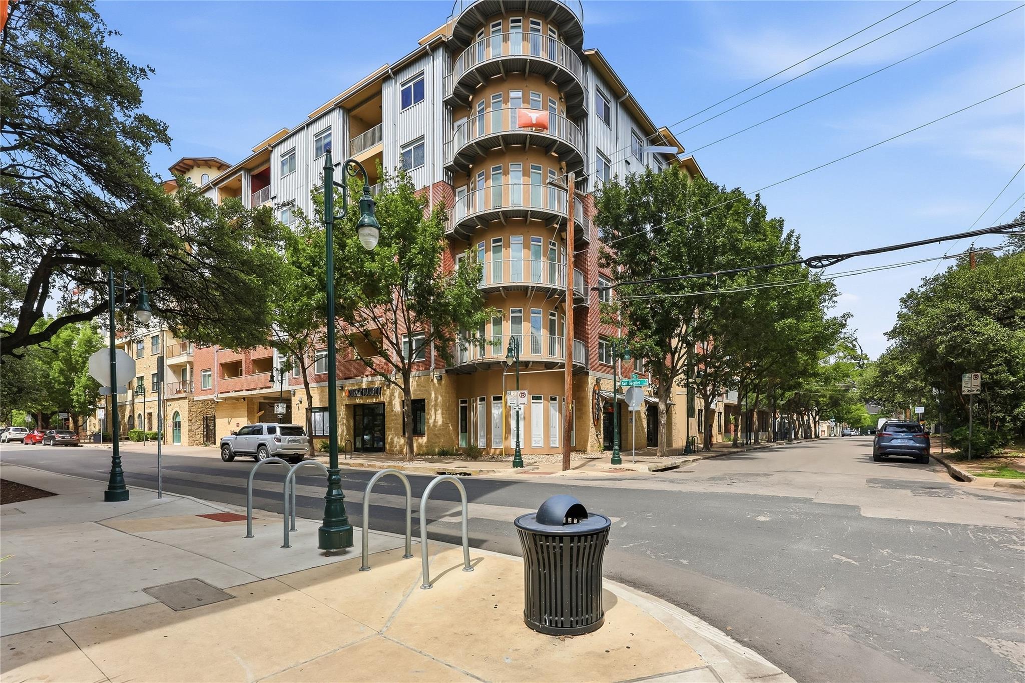 910 W 25th St  #507, photo 2