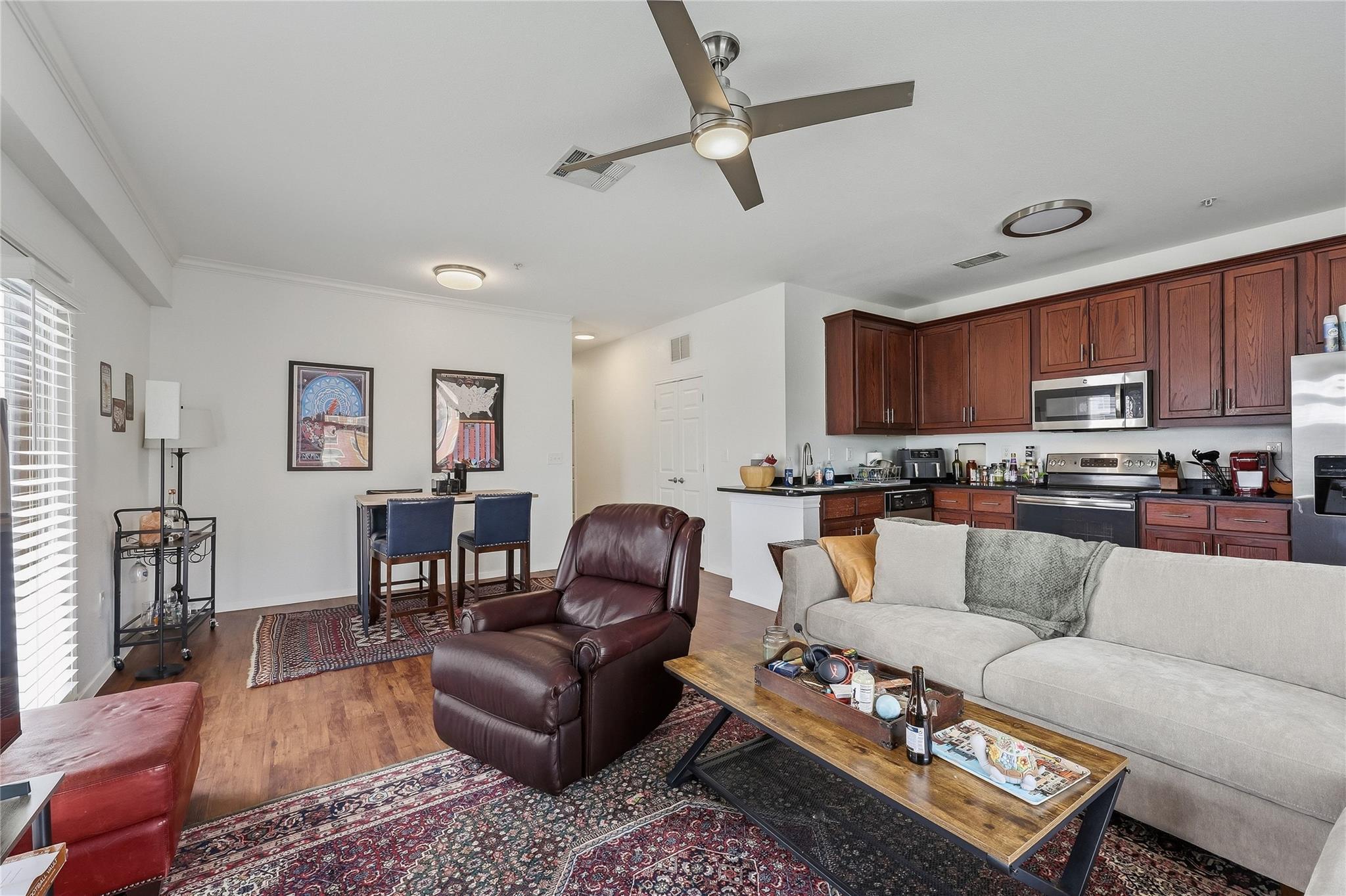 910 W 25th St  #507, photo 4