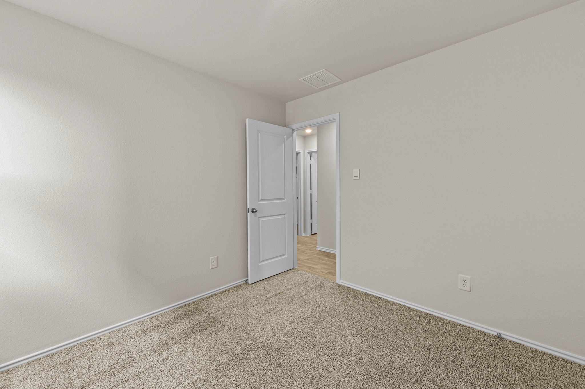 196  Surrey Oaks None, photo 11