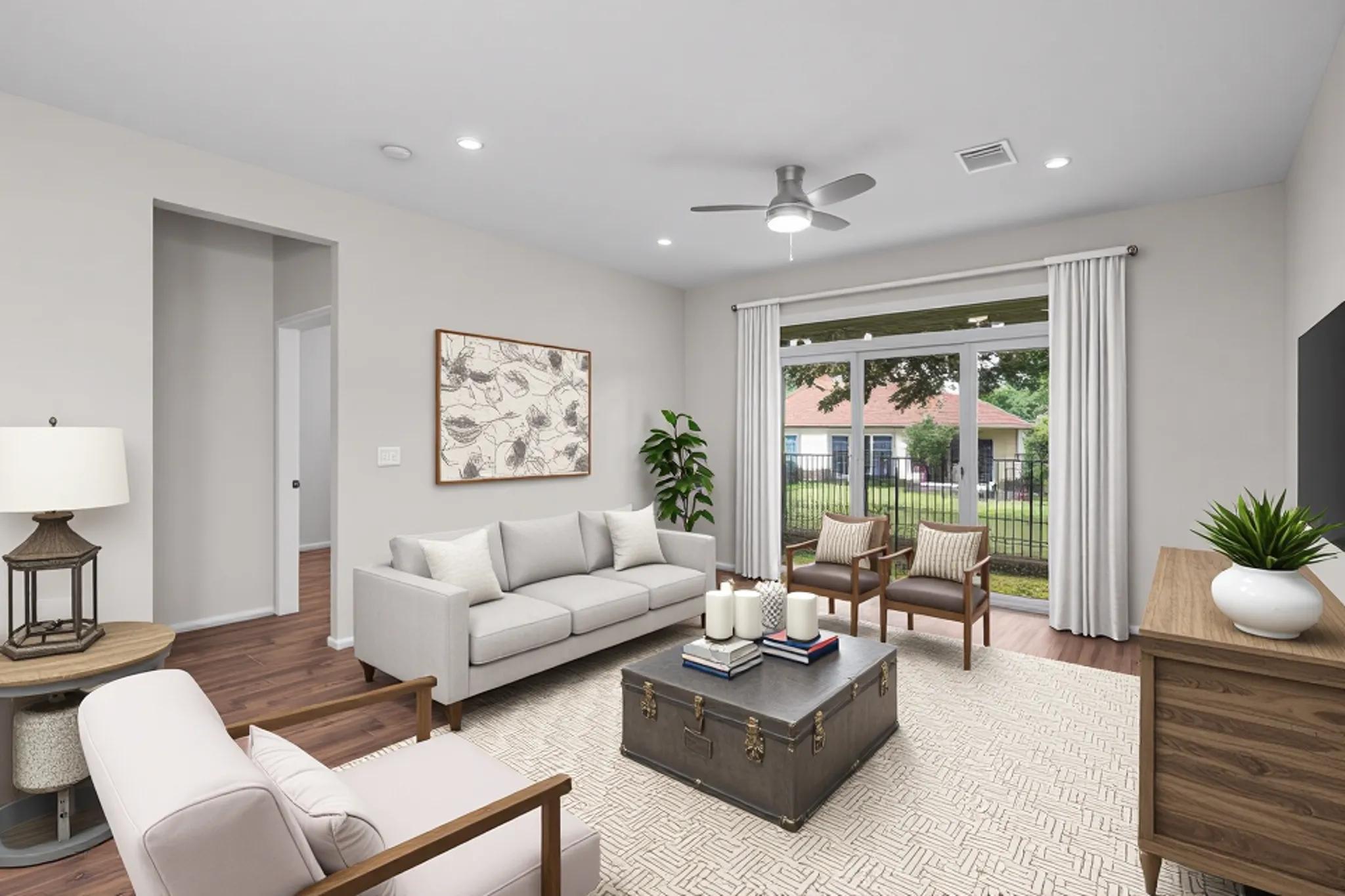 330  Portsmouth Dr, photo 2