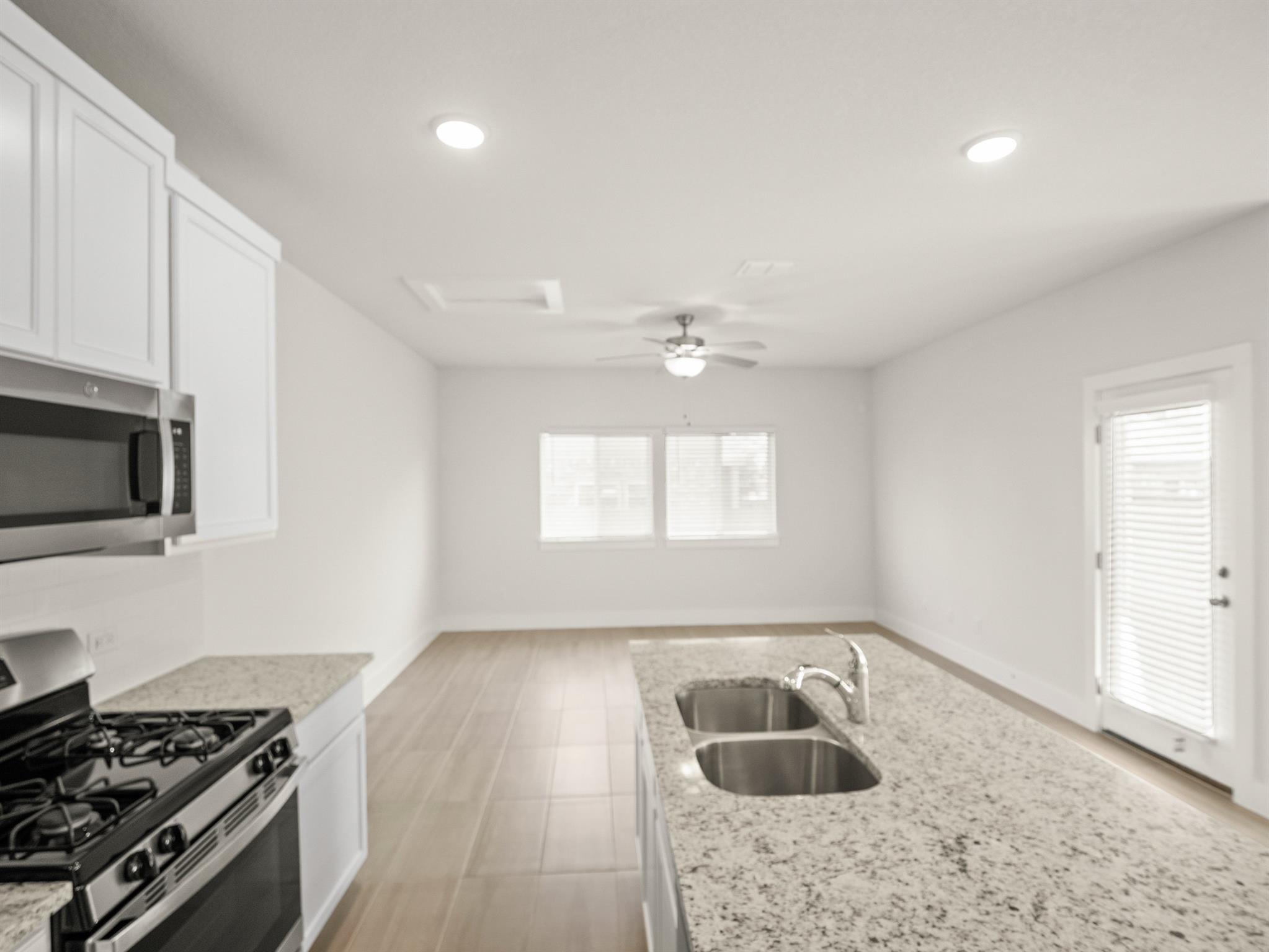 145  Yearling Way, photo 9