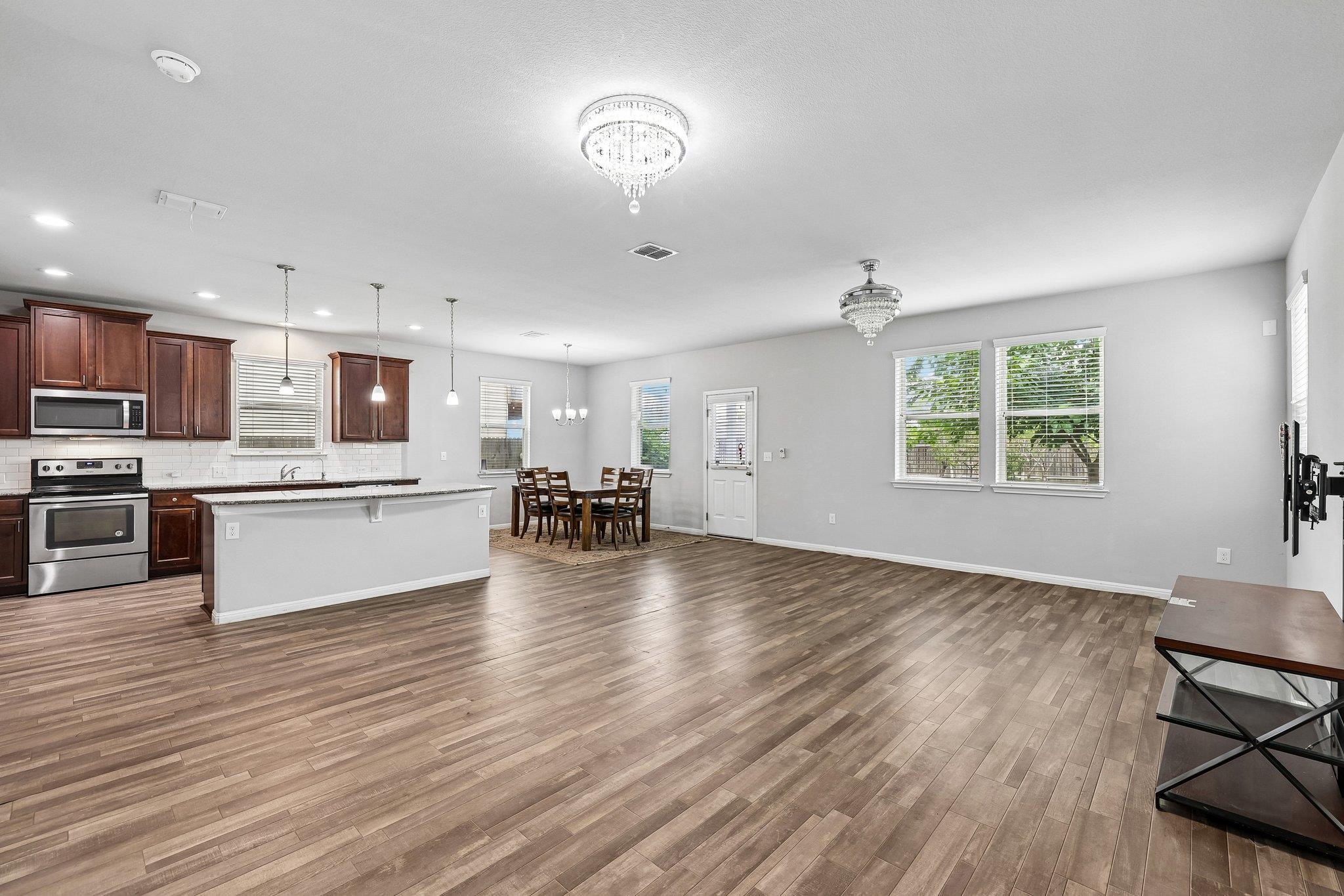 387  Guemal Rd, photo 6