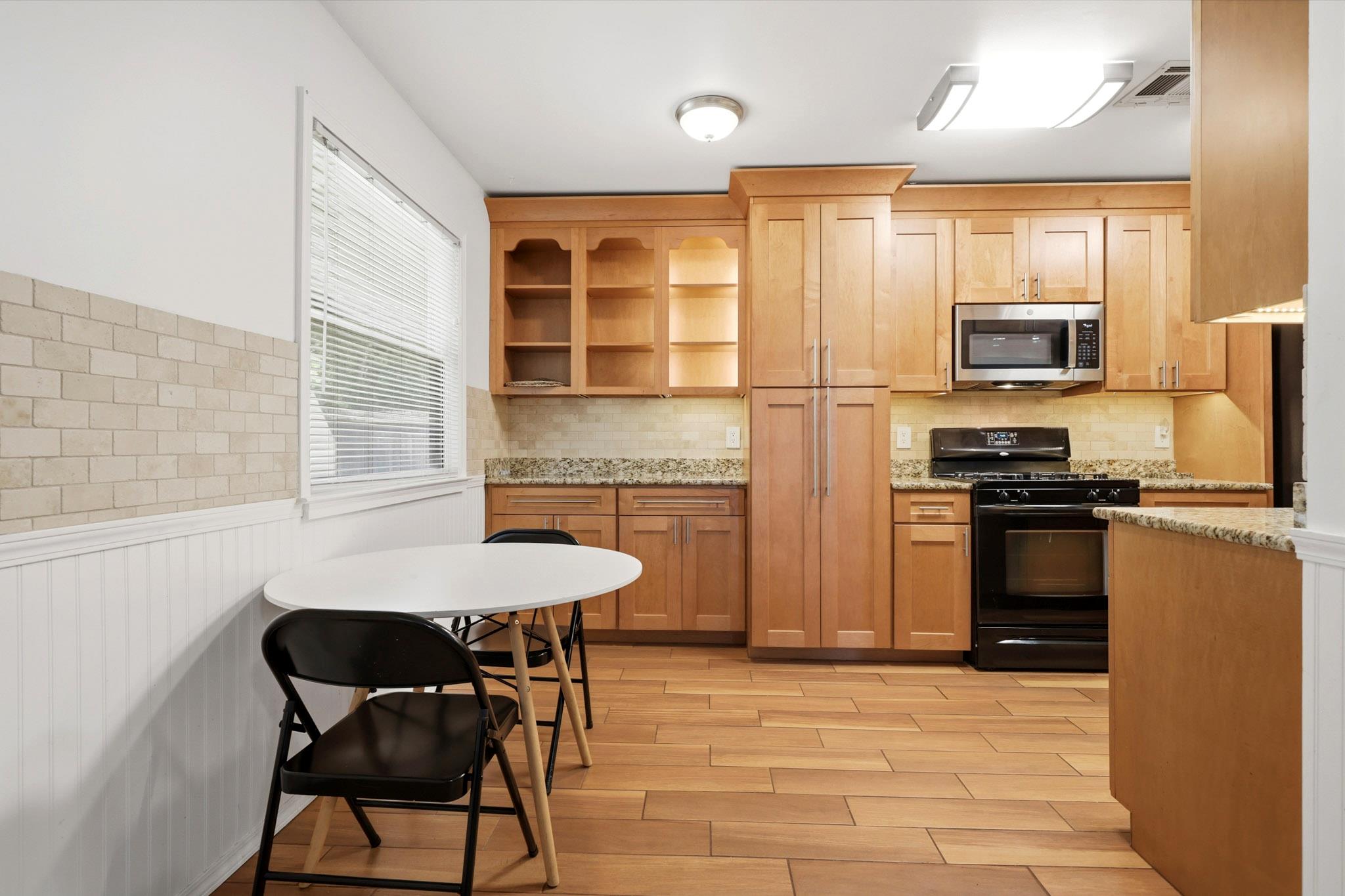 7106  Moat Cv, photo 10