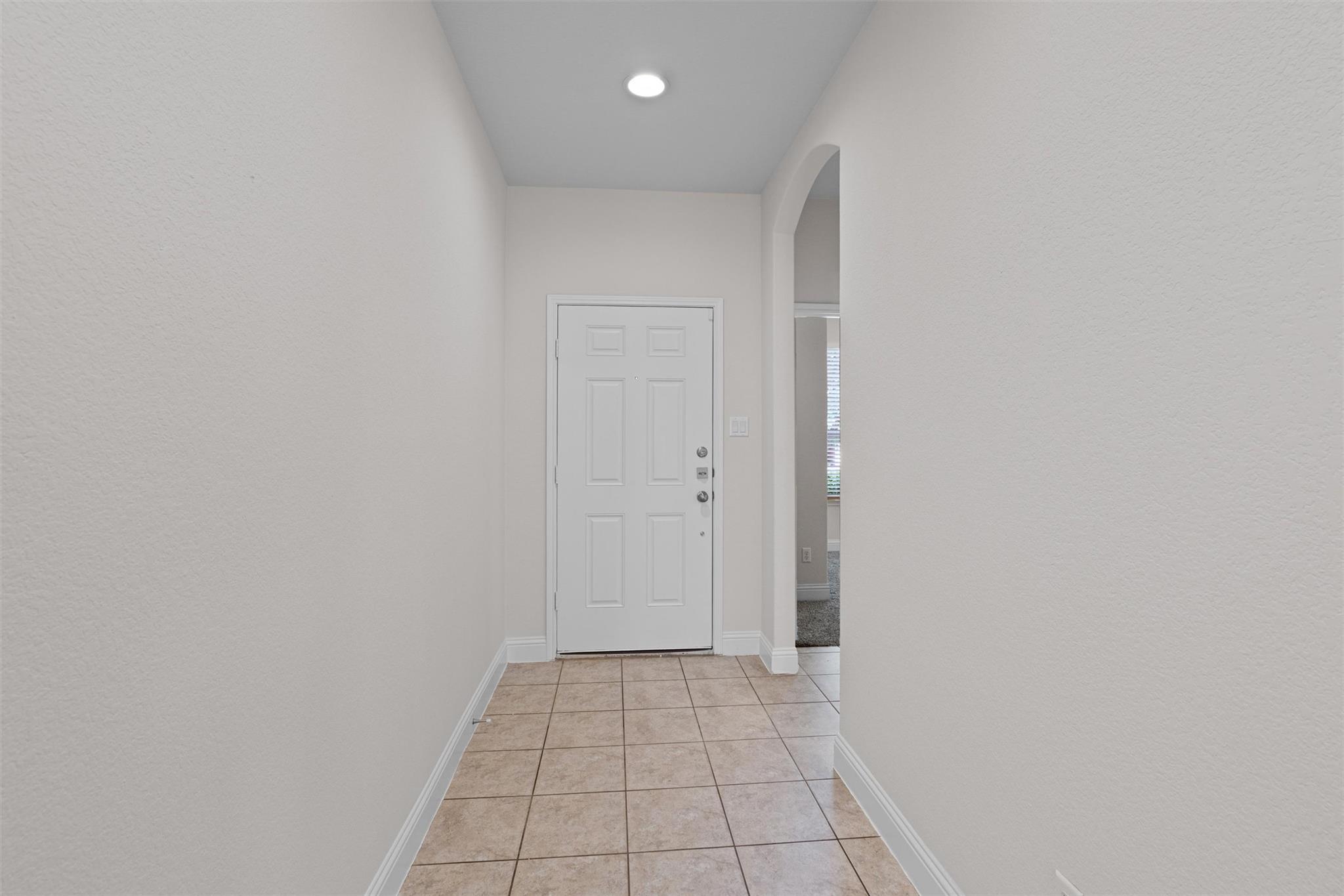 3021  Angelina Ct, photo 3