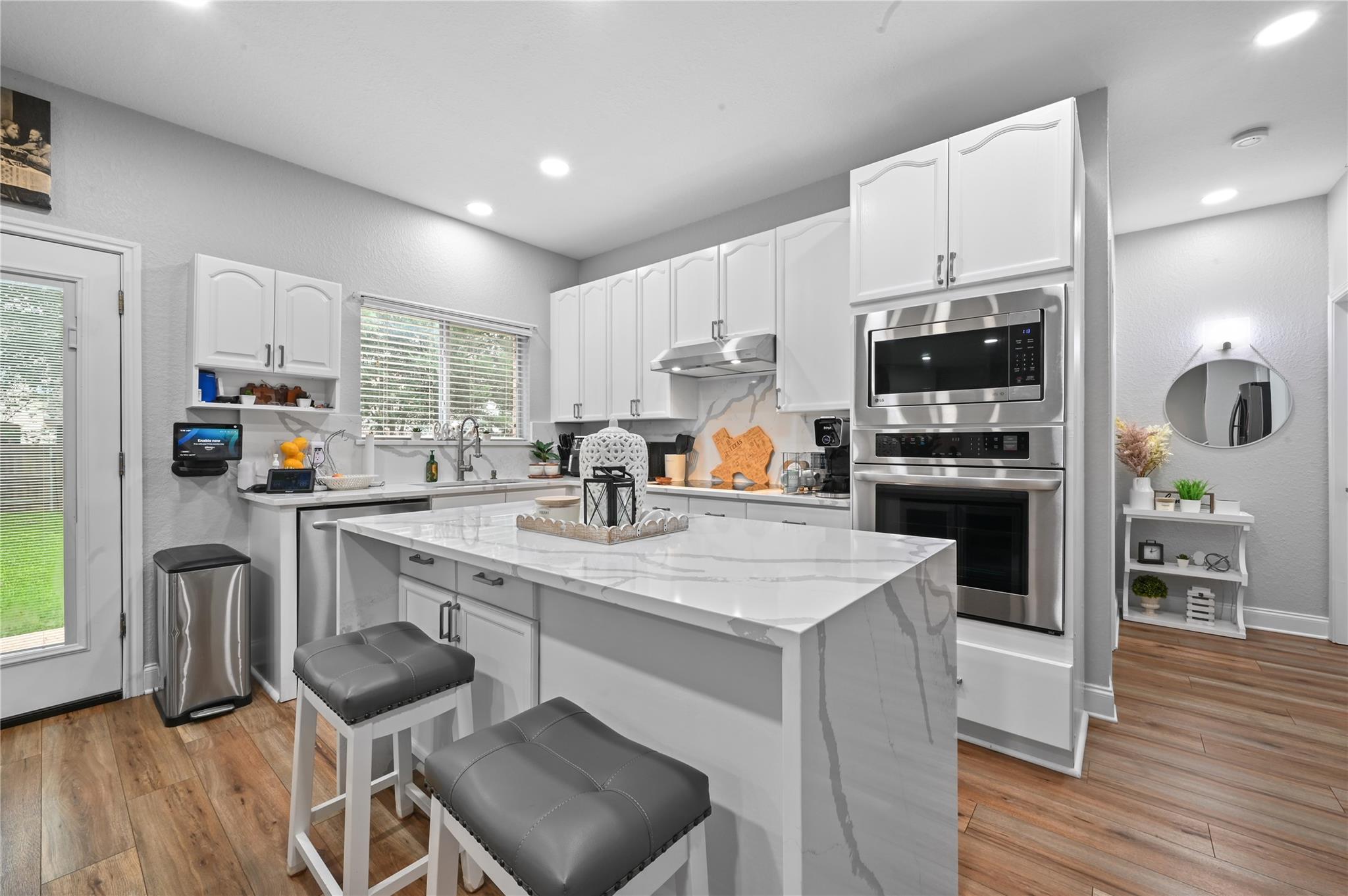 5604  Beachmont Ct, photo 7