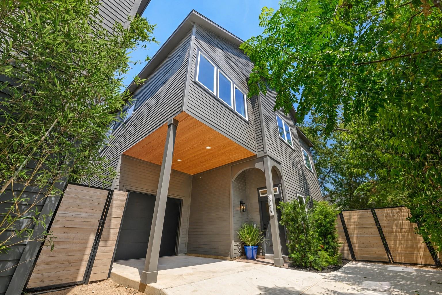 826  Morrow St  #4, photo 2