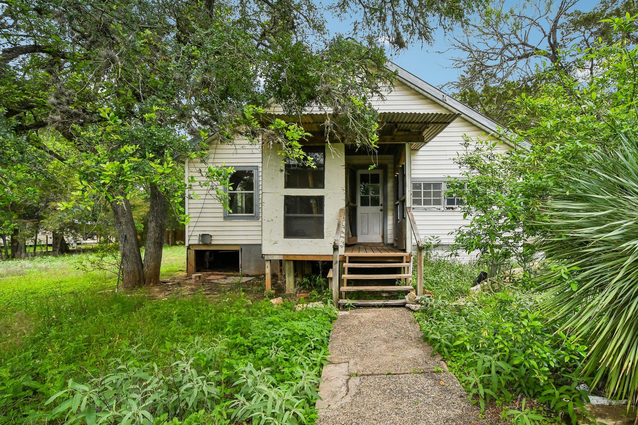 116  Hart Ln, photo 2