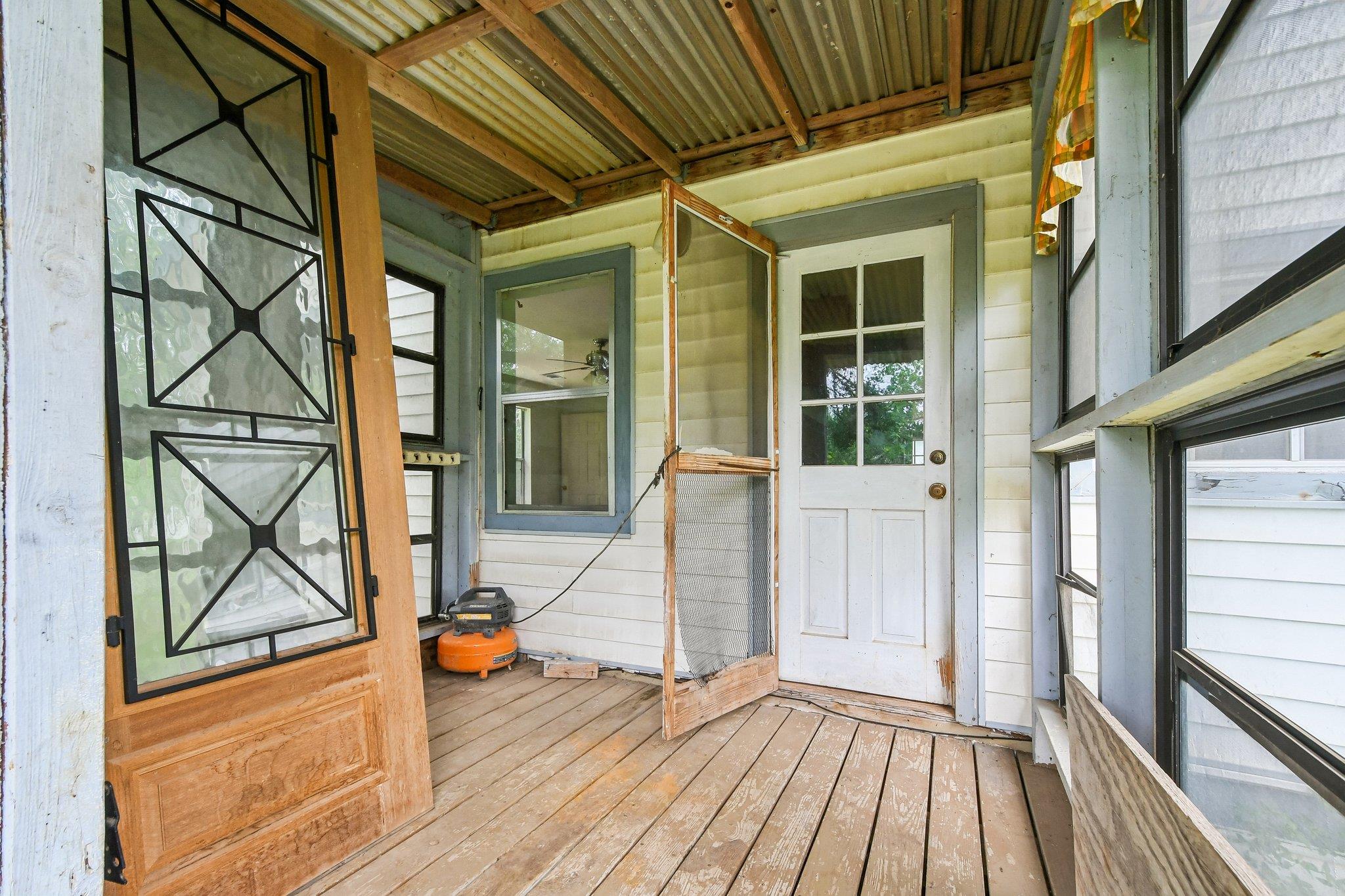 116  Hart Ln, photo 4