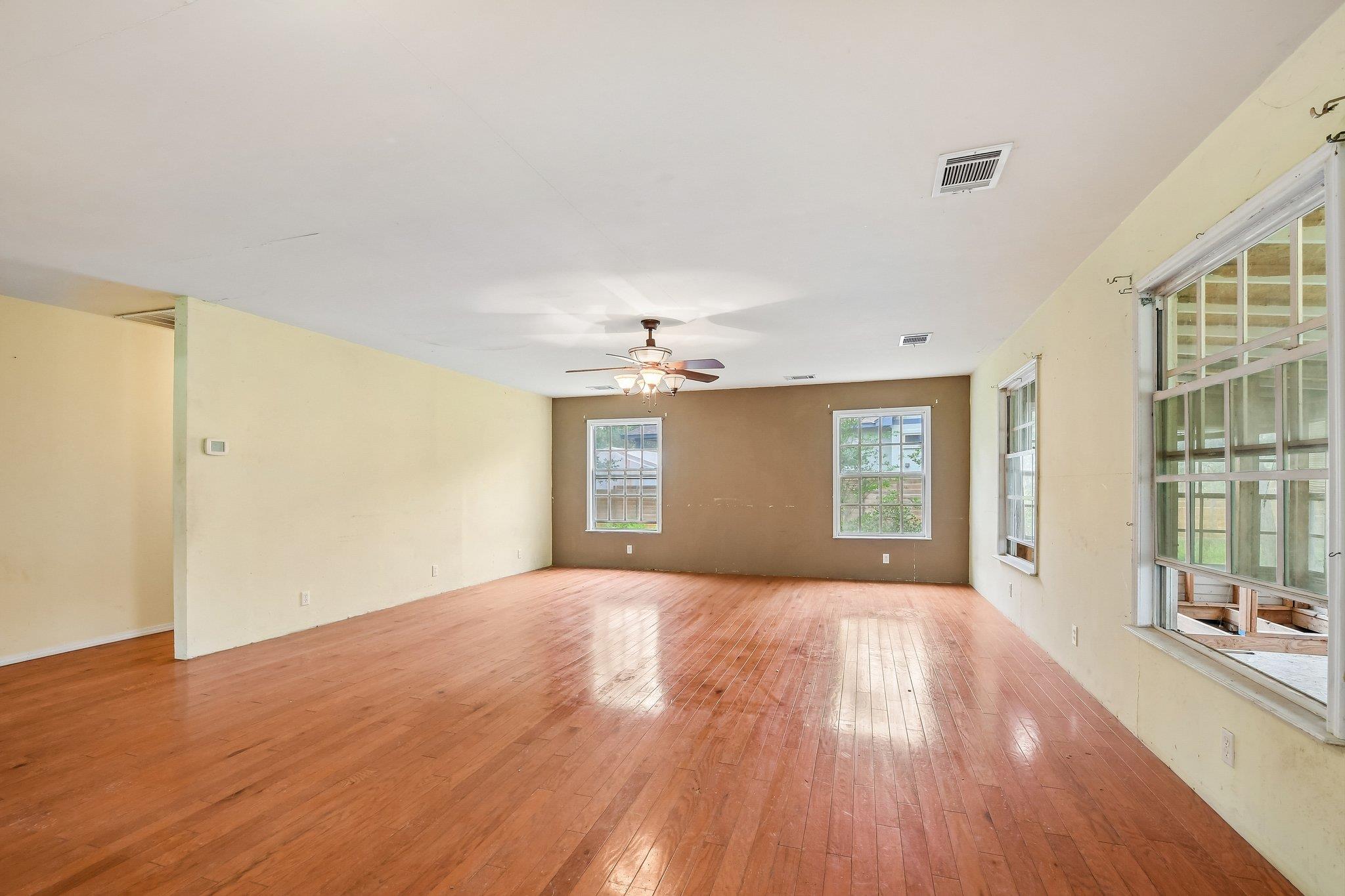 116  Hart Ln, photo 6
