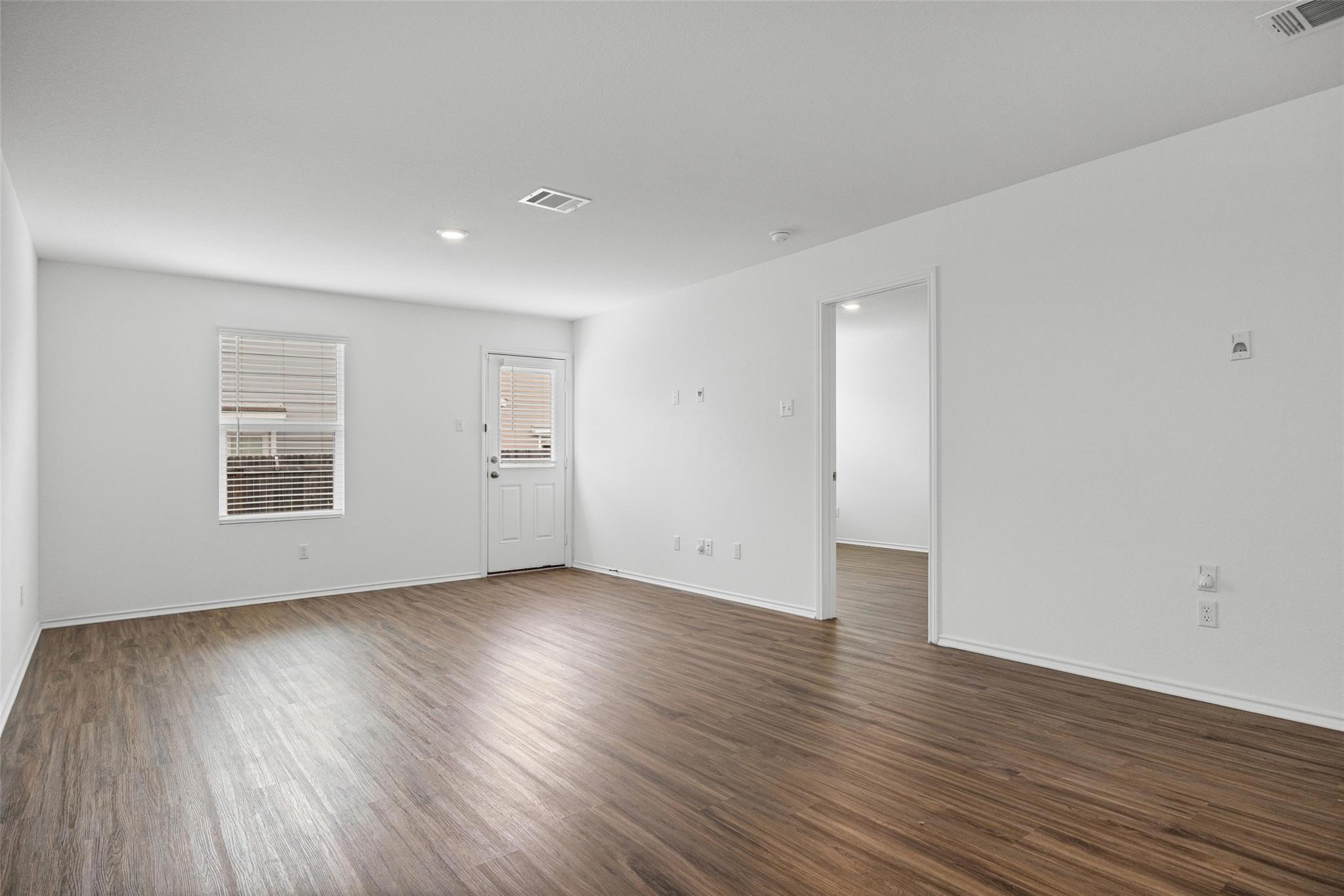 364  Gabbro Gdns, photo 11