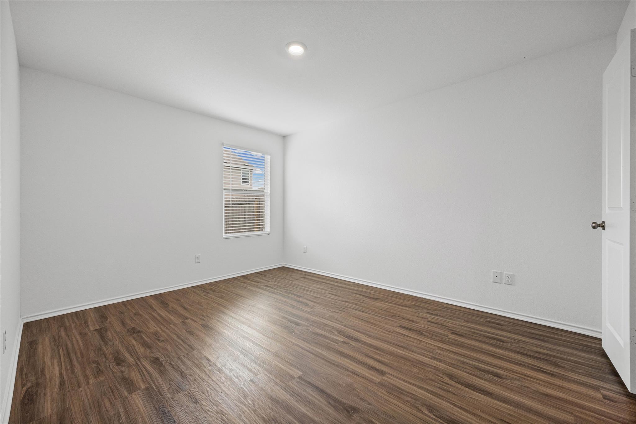 364  Gabbro Gdns, photo 12
