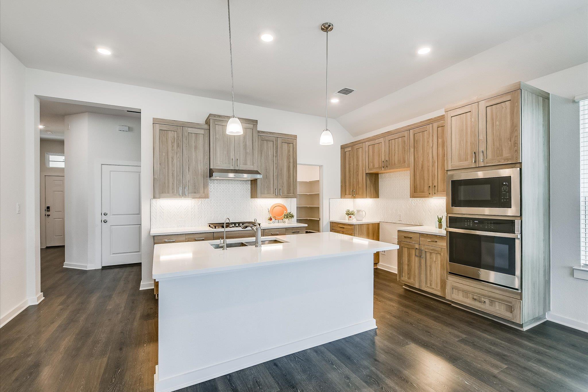 205  Wingstem Way, photo 5