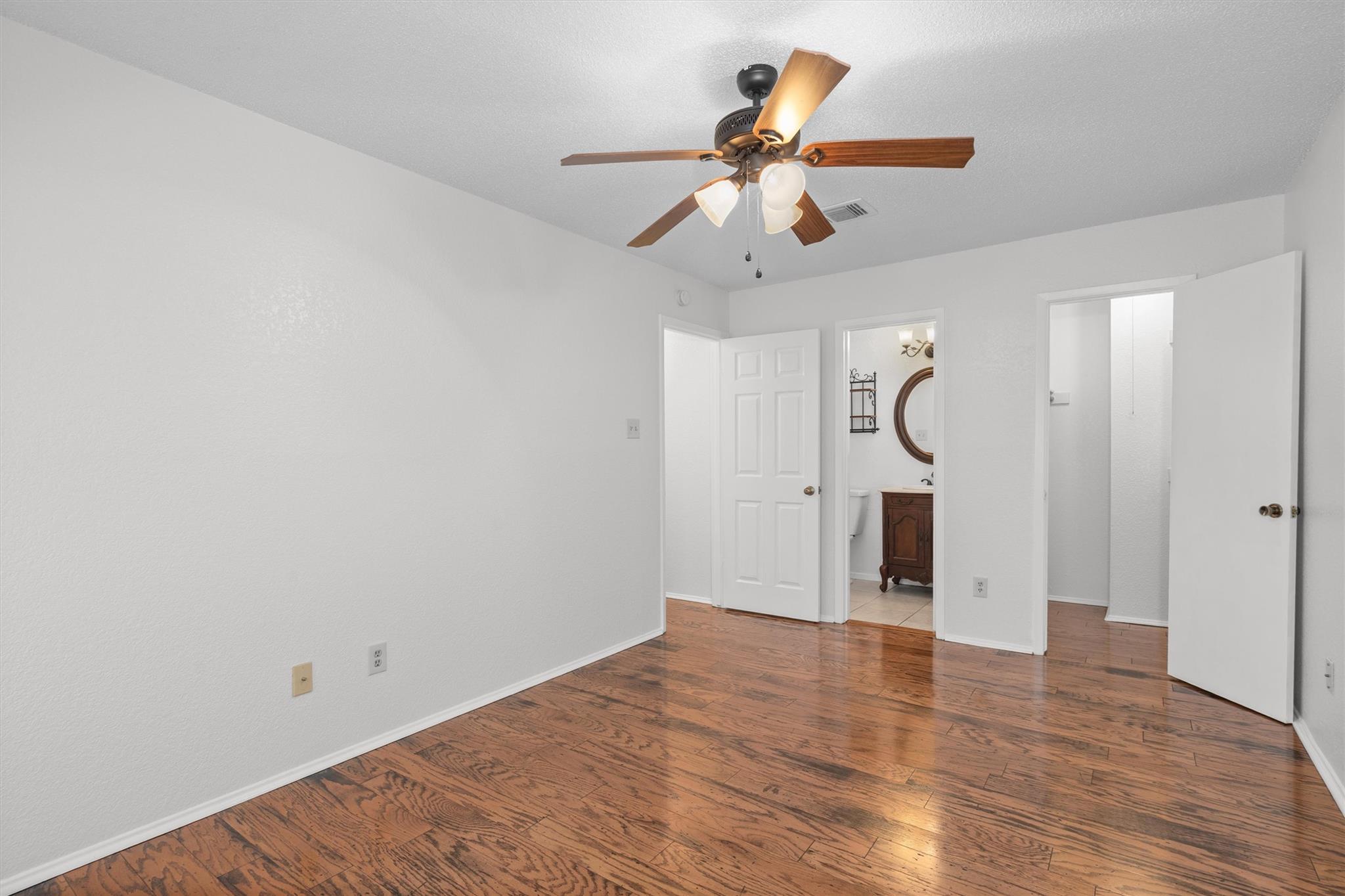 16811  Village Oak Loop, photo 11
