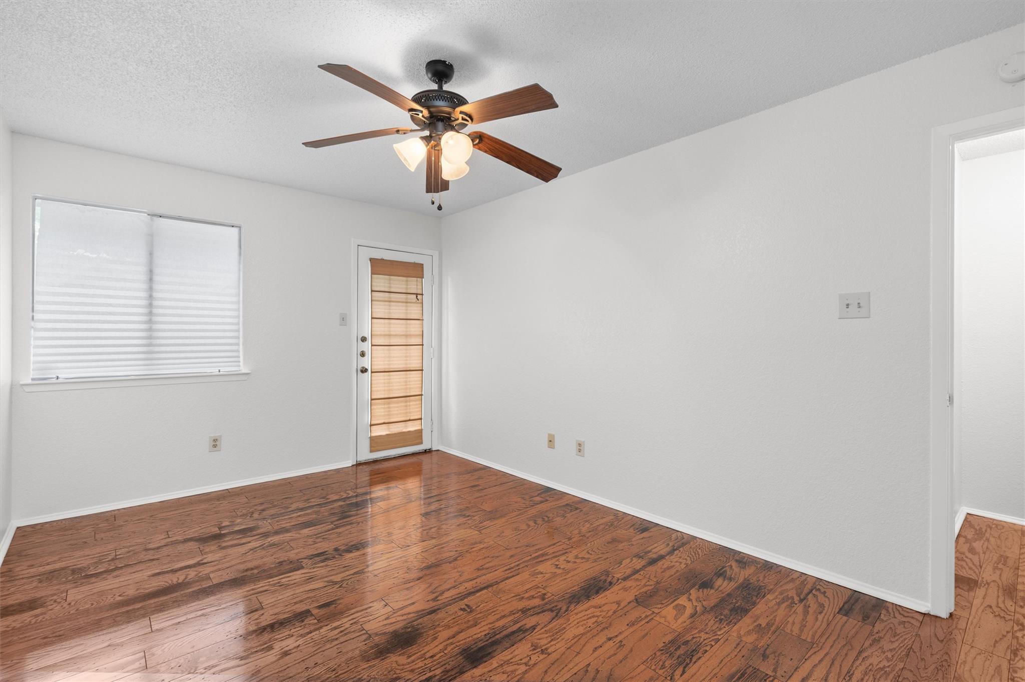 16811  Village Oak Loop, photo 10