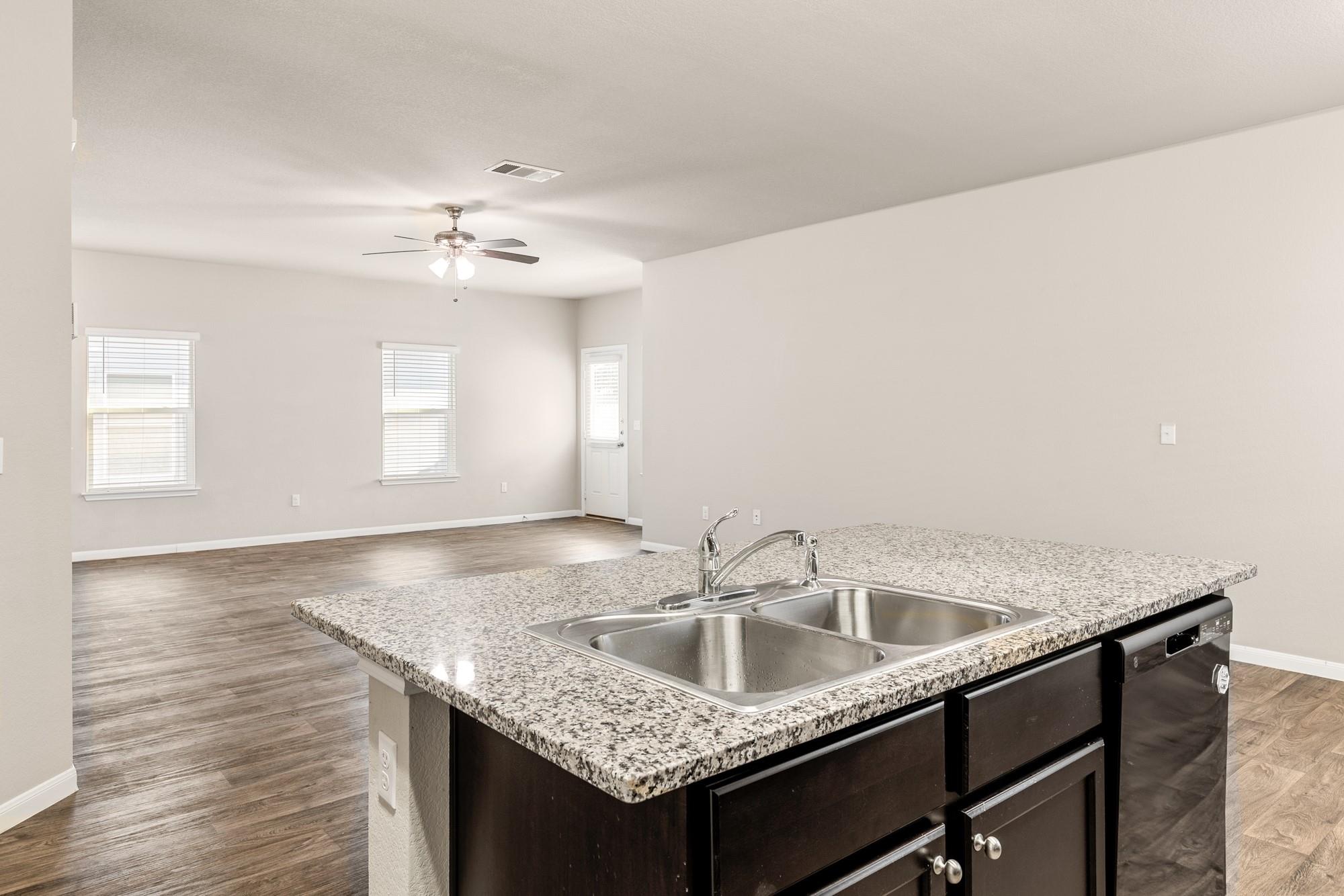 365  Cibolo Creek Dr, photo 12