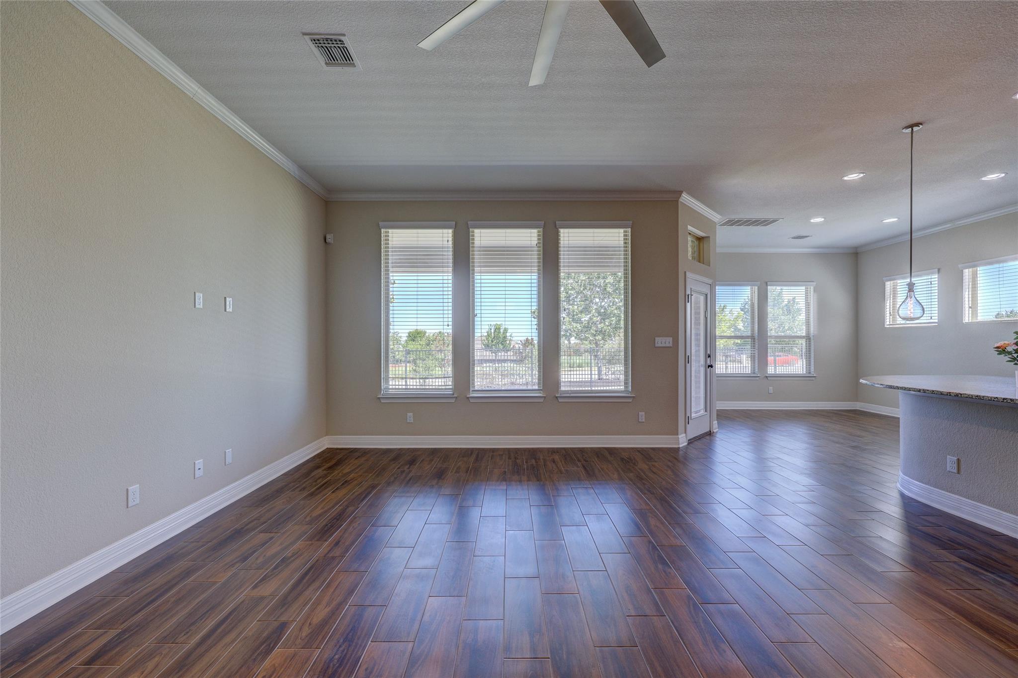 409  Betony Loop, photo 6