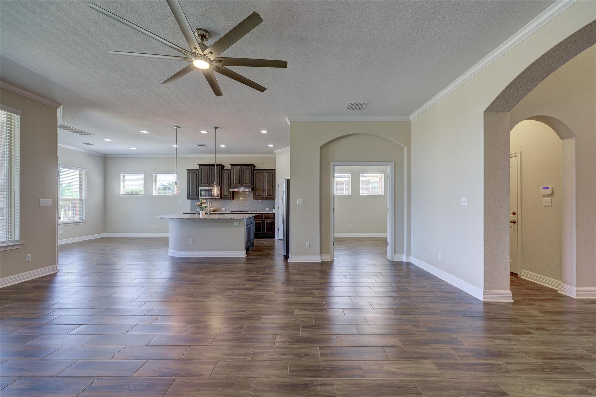 409  Betony Loop, photo 7