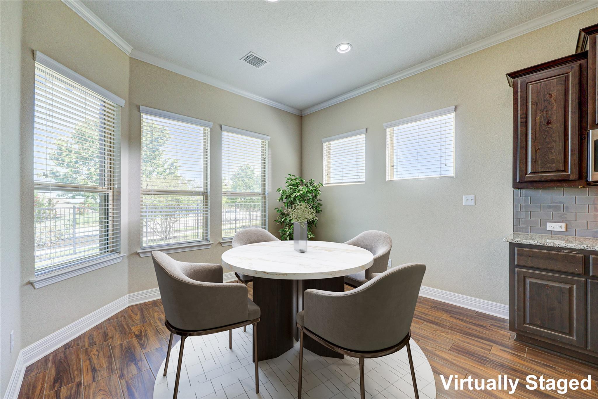 409  Betony Loop, photo 10