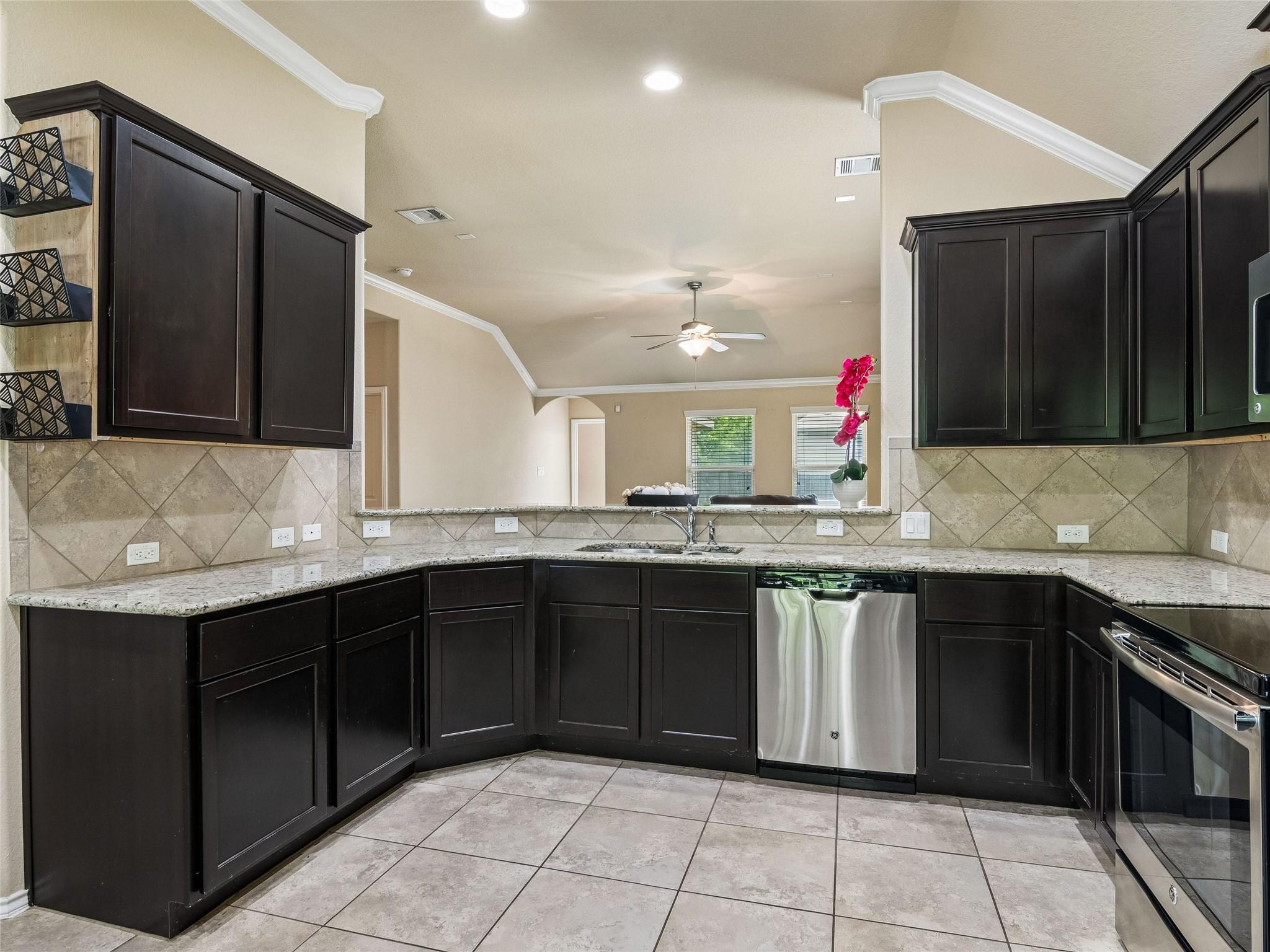 1820  Strawcove None, photo 10