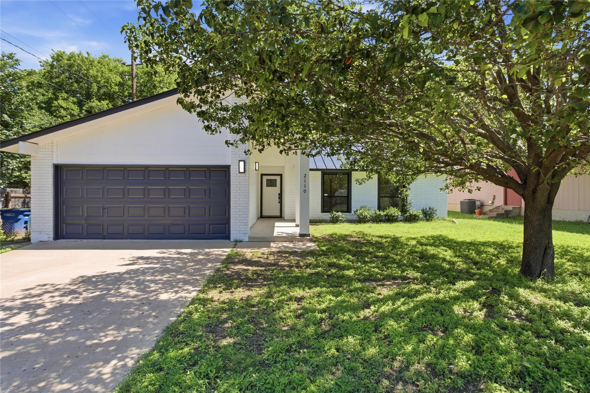 2110  Magazine St, photo 3