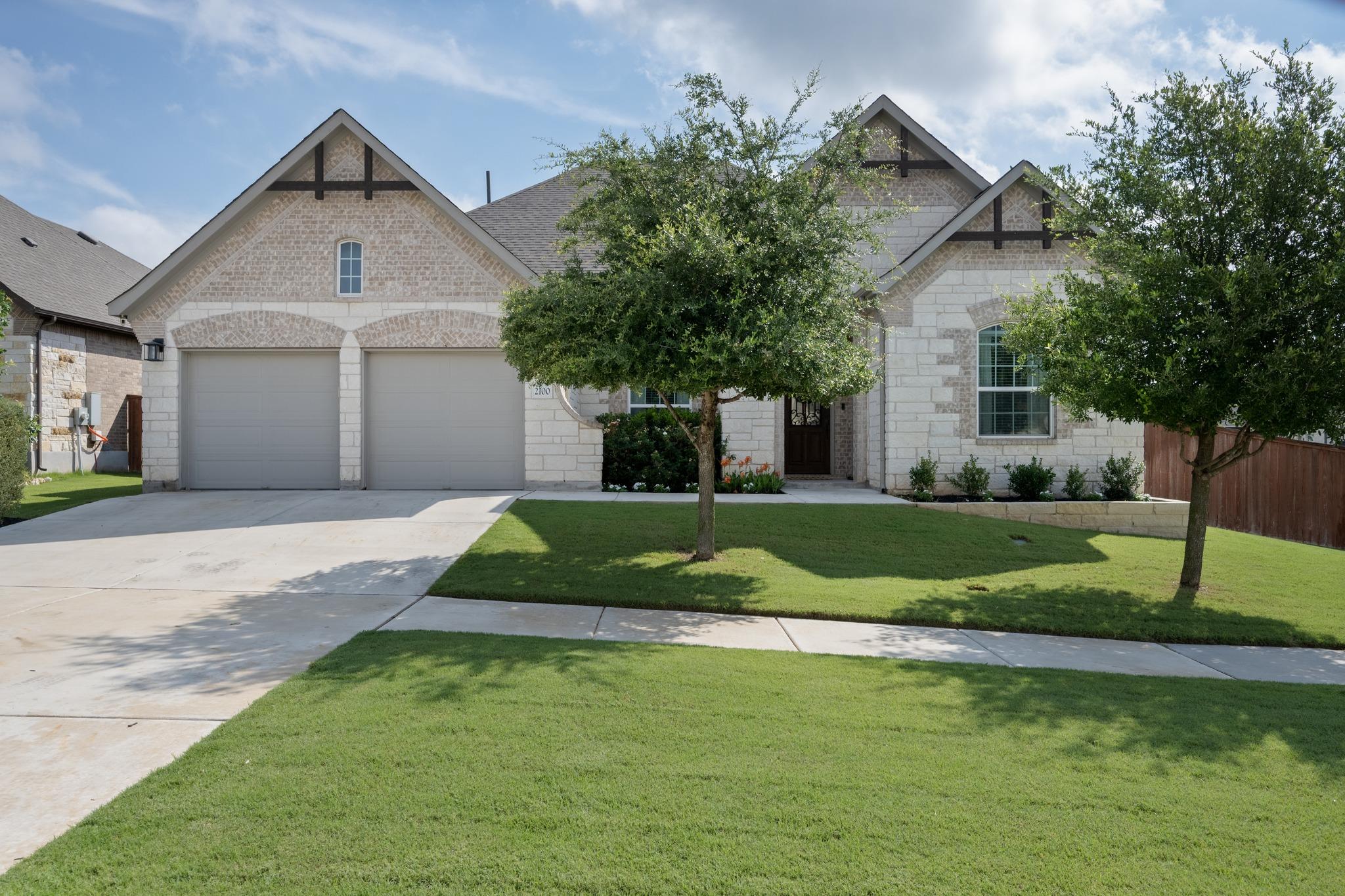2100  Highland Ridge Rd, photo 2