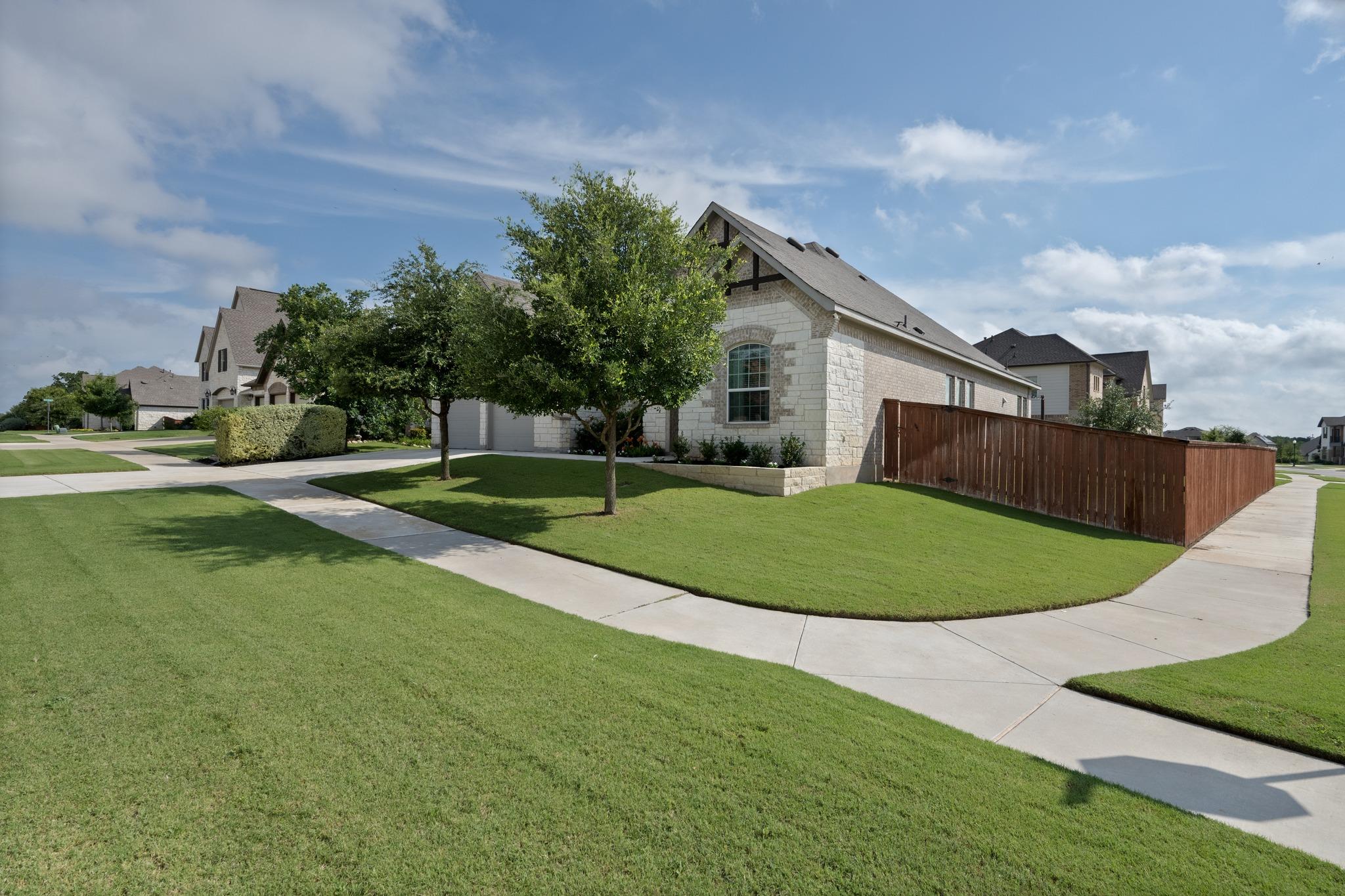 2100  Highland Ridge Rd, photo 3