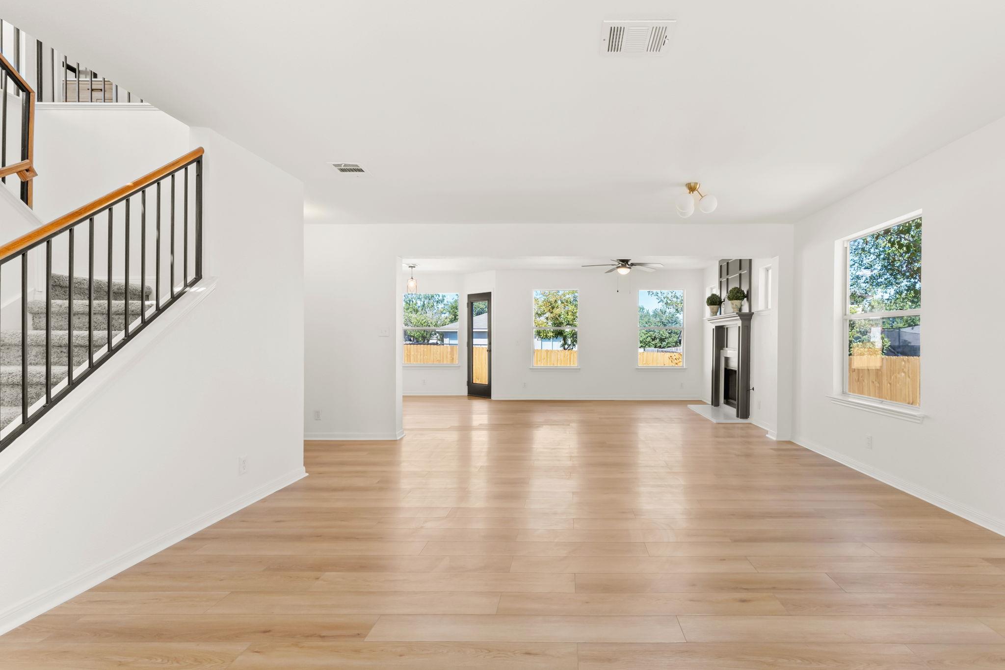 208  Langely St, photo 5