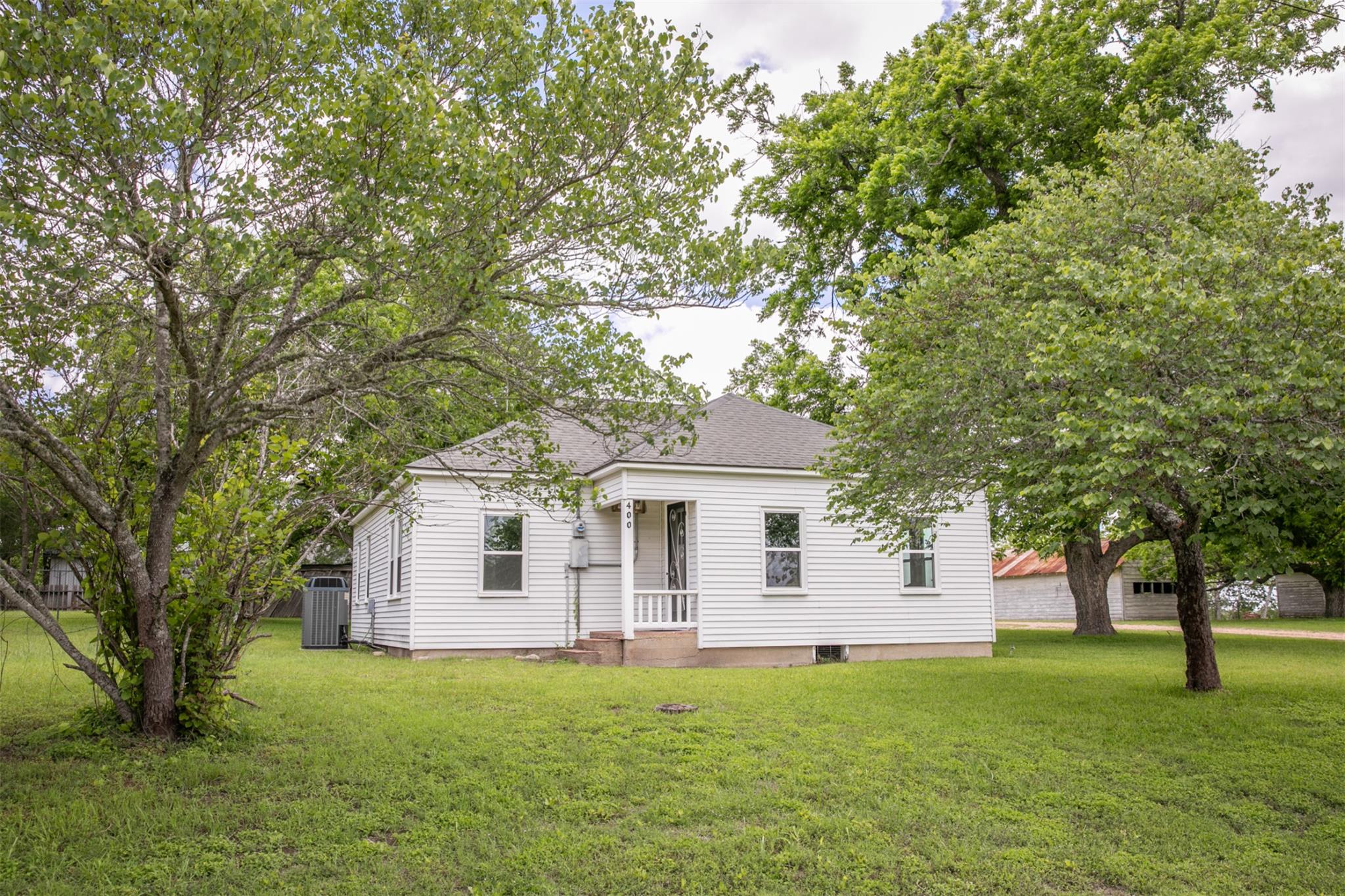 400 N Brazos St, photo 2