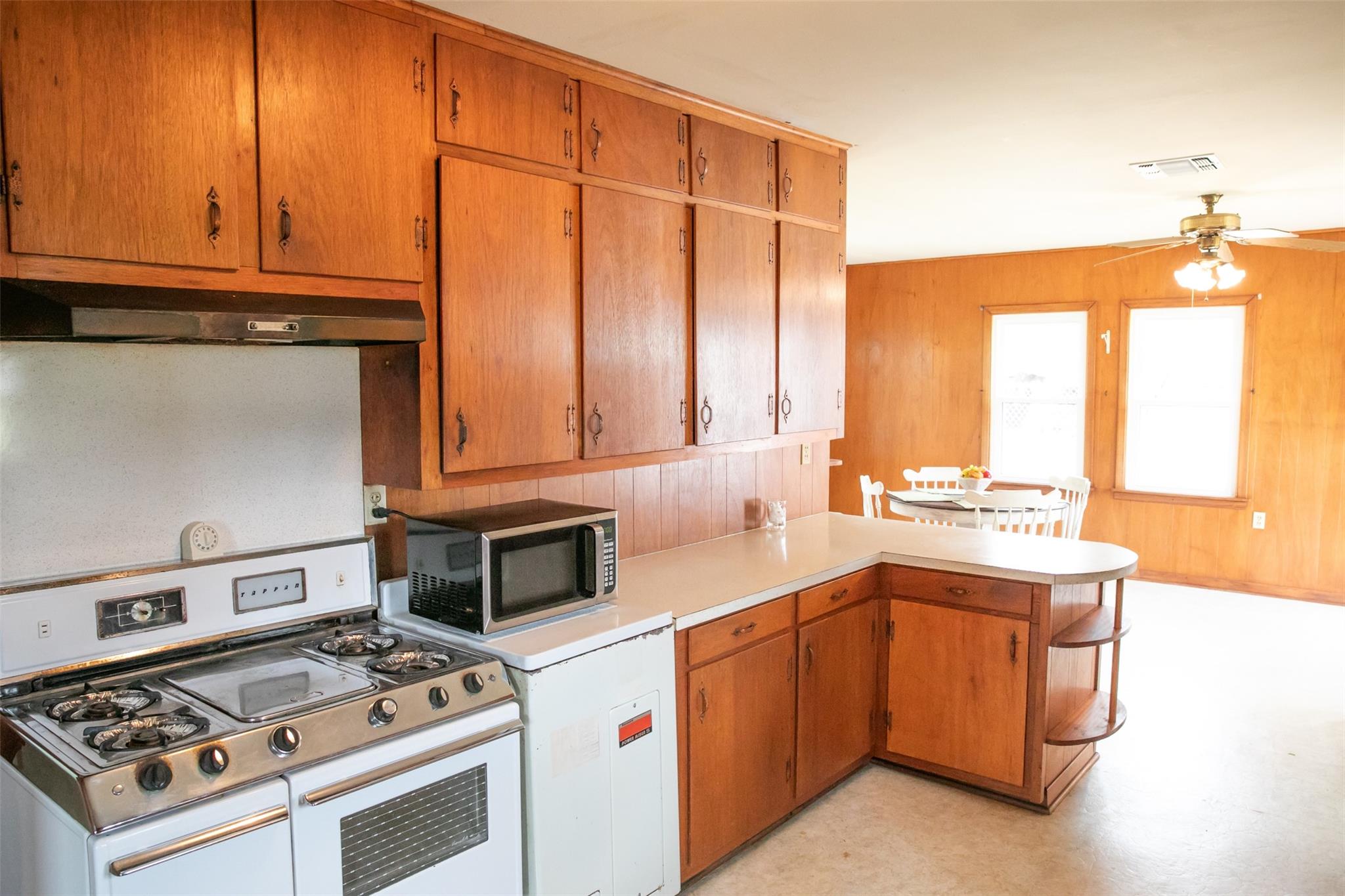 400 N Brazos St, photo 5