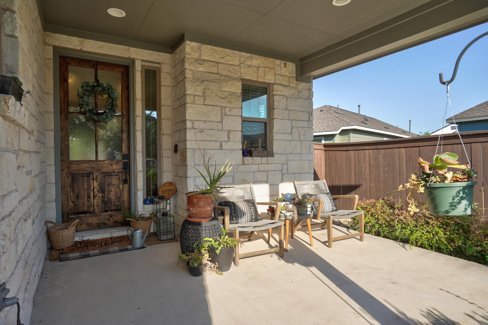2240  Ringstaff Rd, photo 3