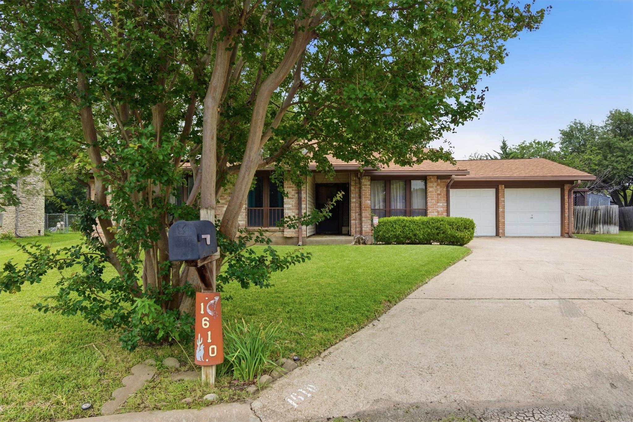 1610  Karen Cv, photo 2