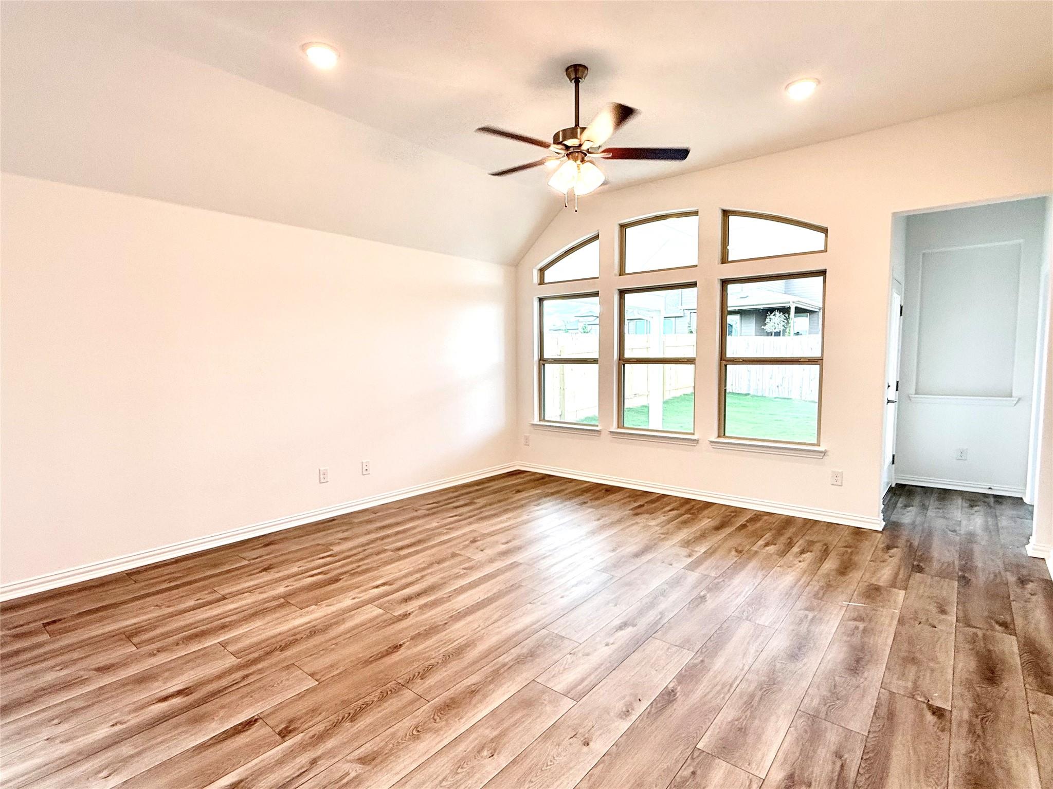 20424  Cassidy Ln, photo 4