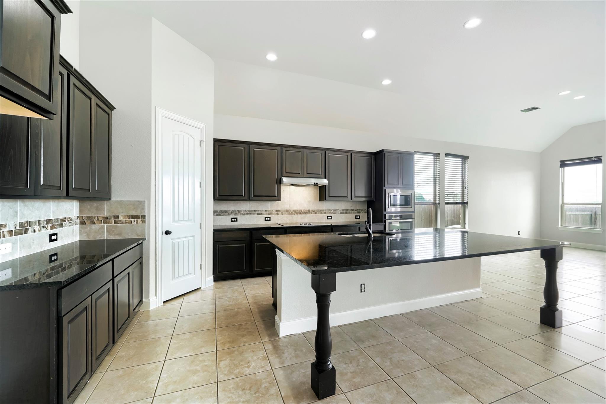 1012  Hillrose Dr, photo 7