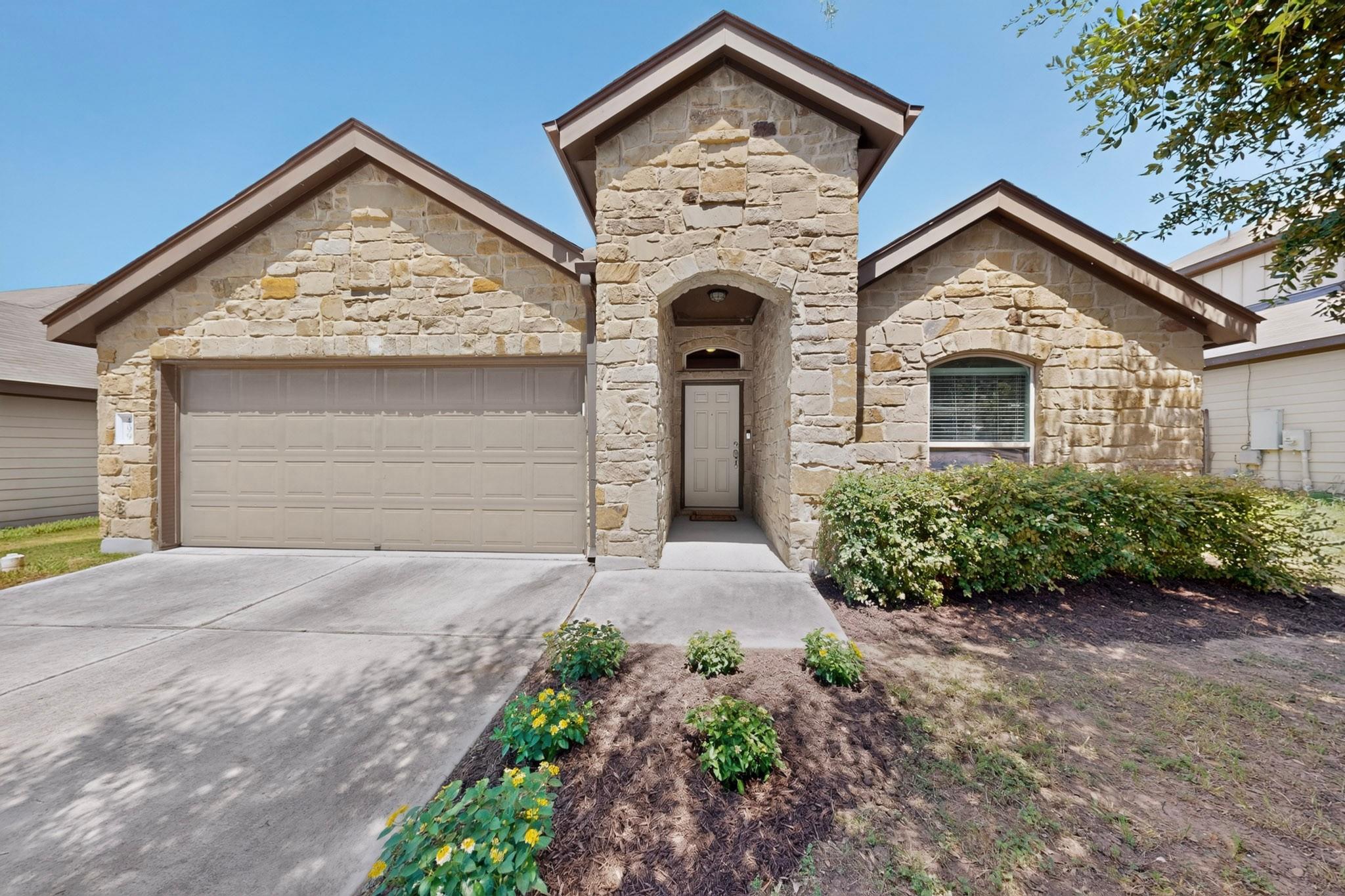 499  Eagle Brook Ln, photo 2