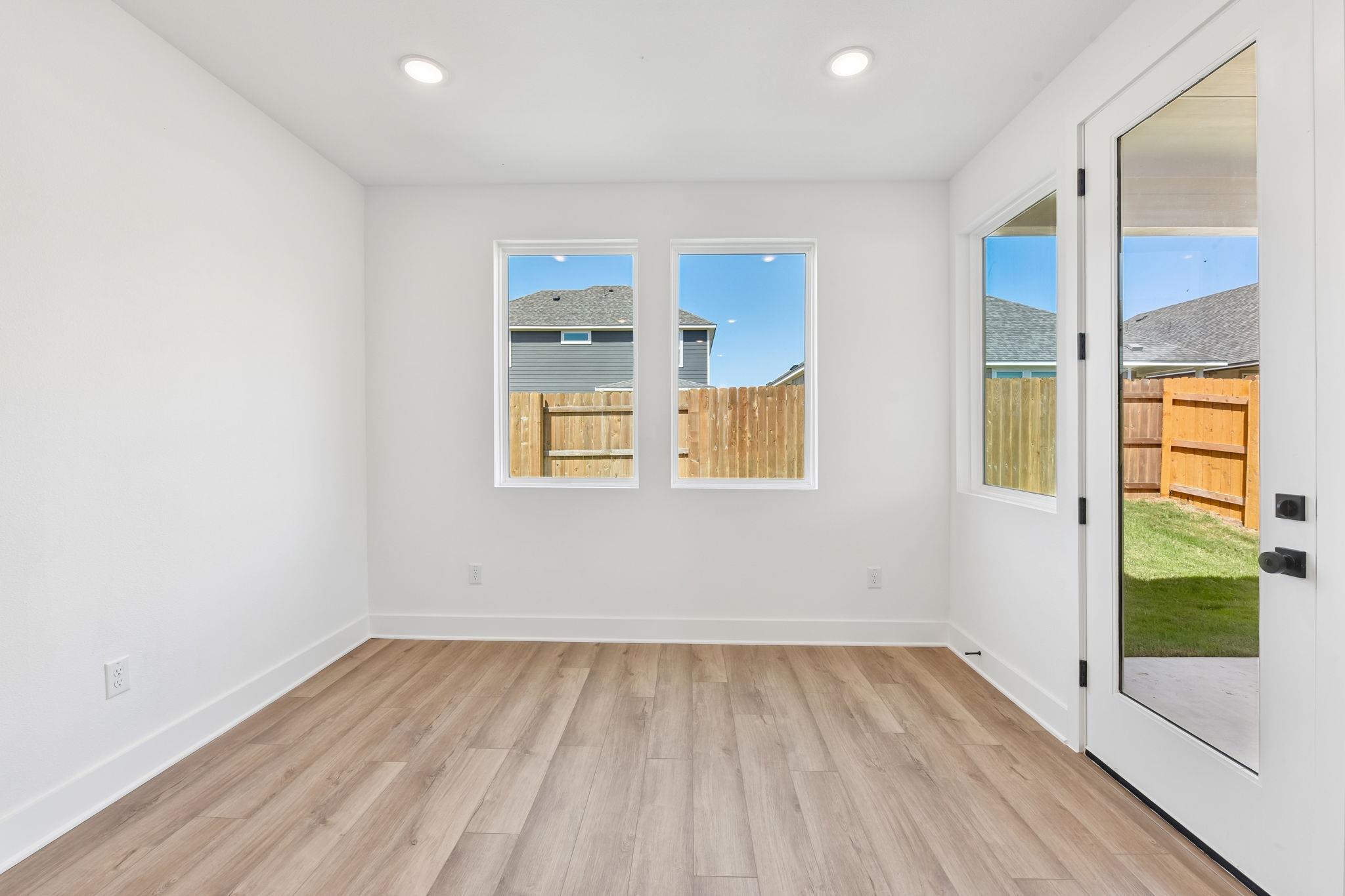 149  Maverick Ave, photo 6