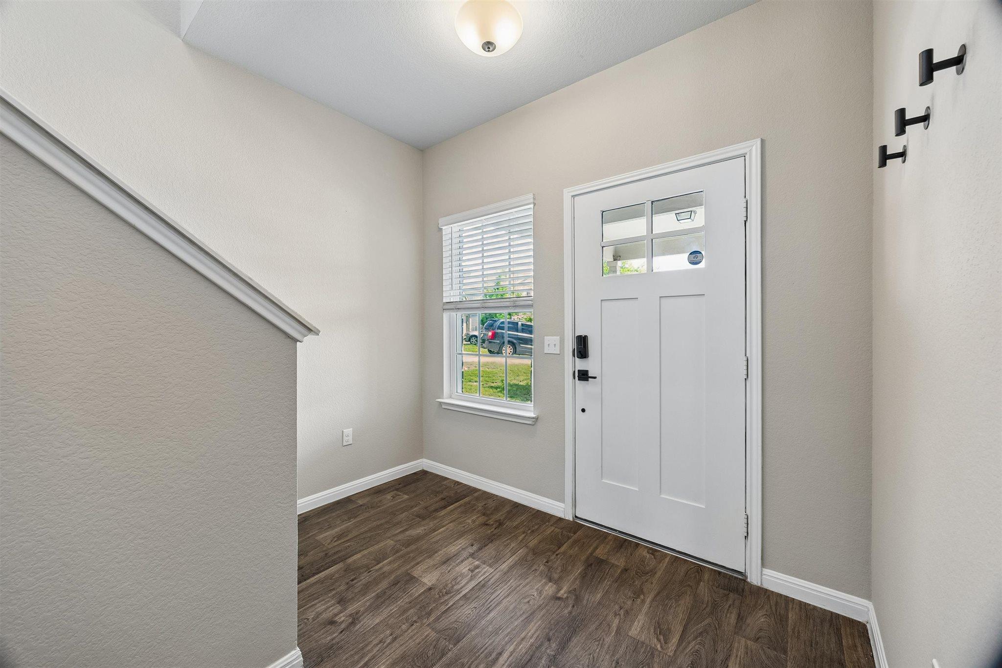 104  Blue Sage Dr, photo 5