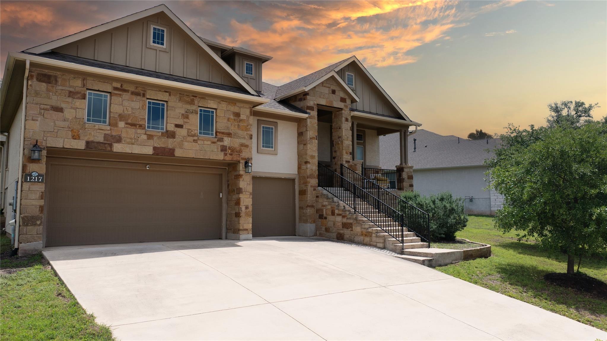 1217  Winding Way Dr, photo 2