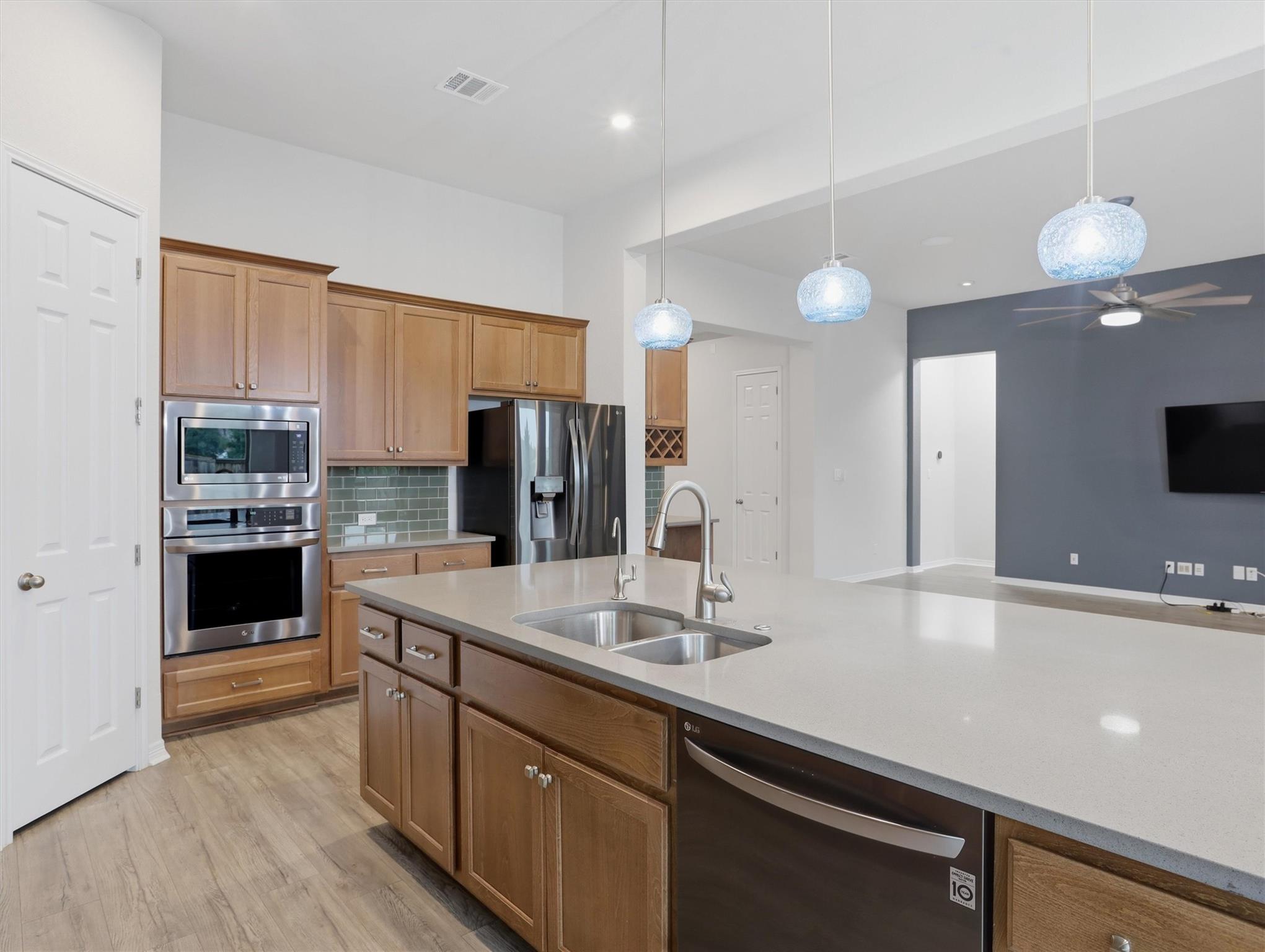 626  Painted Creek Way, photo 5