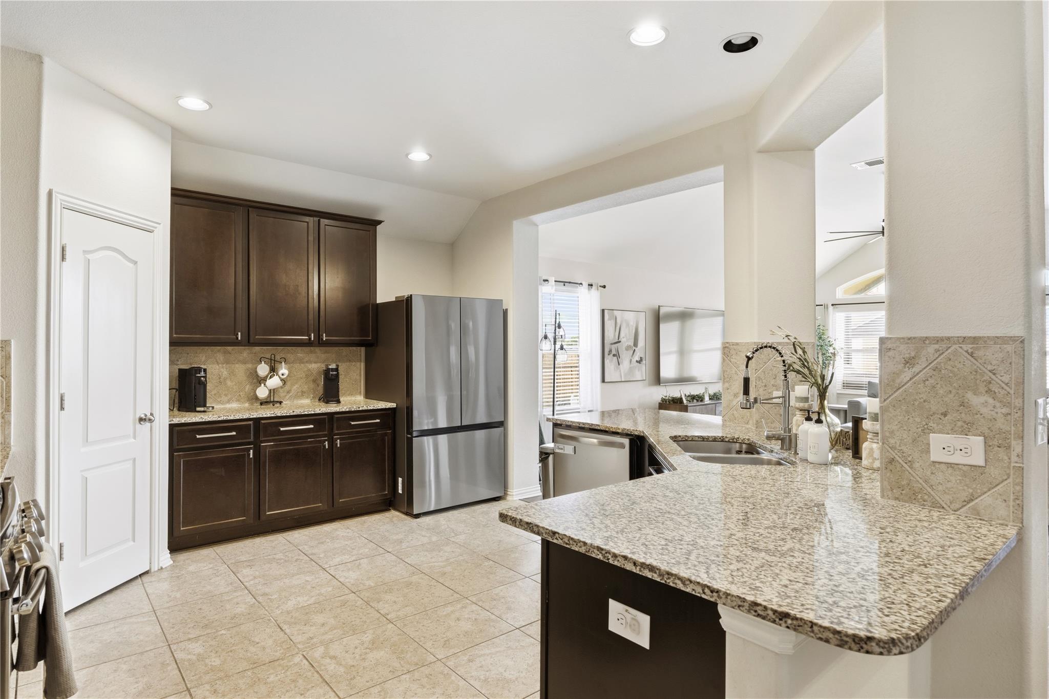 486  Pond View Pass, photo 6