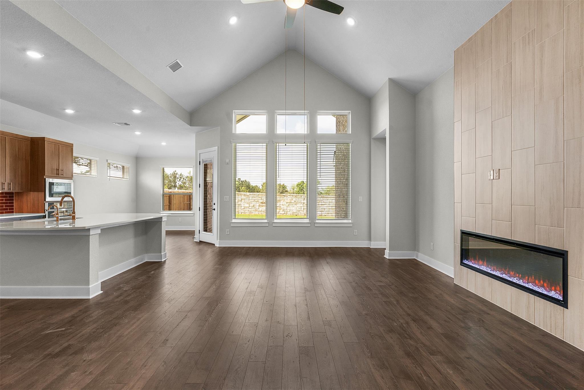 4742  Regents Pl, photo 7