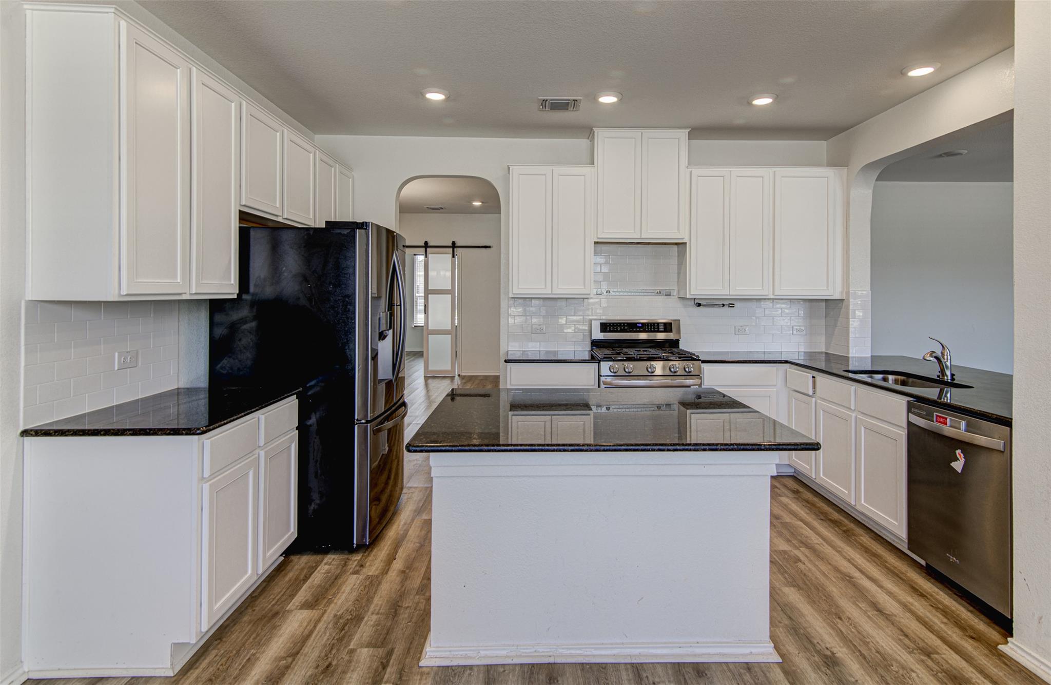 1004  Desaix Dr, photo 11