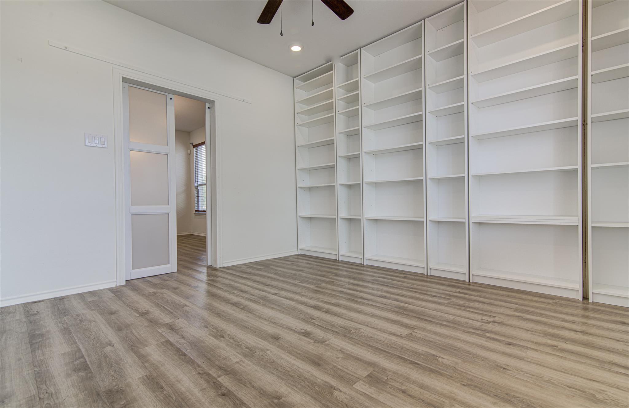 1004  Desaix Dr, photo 7