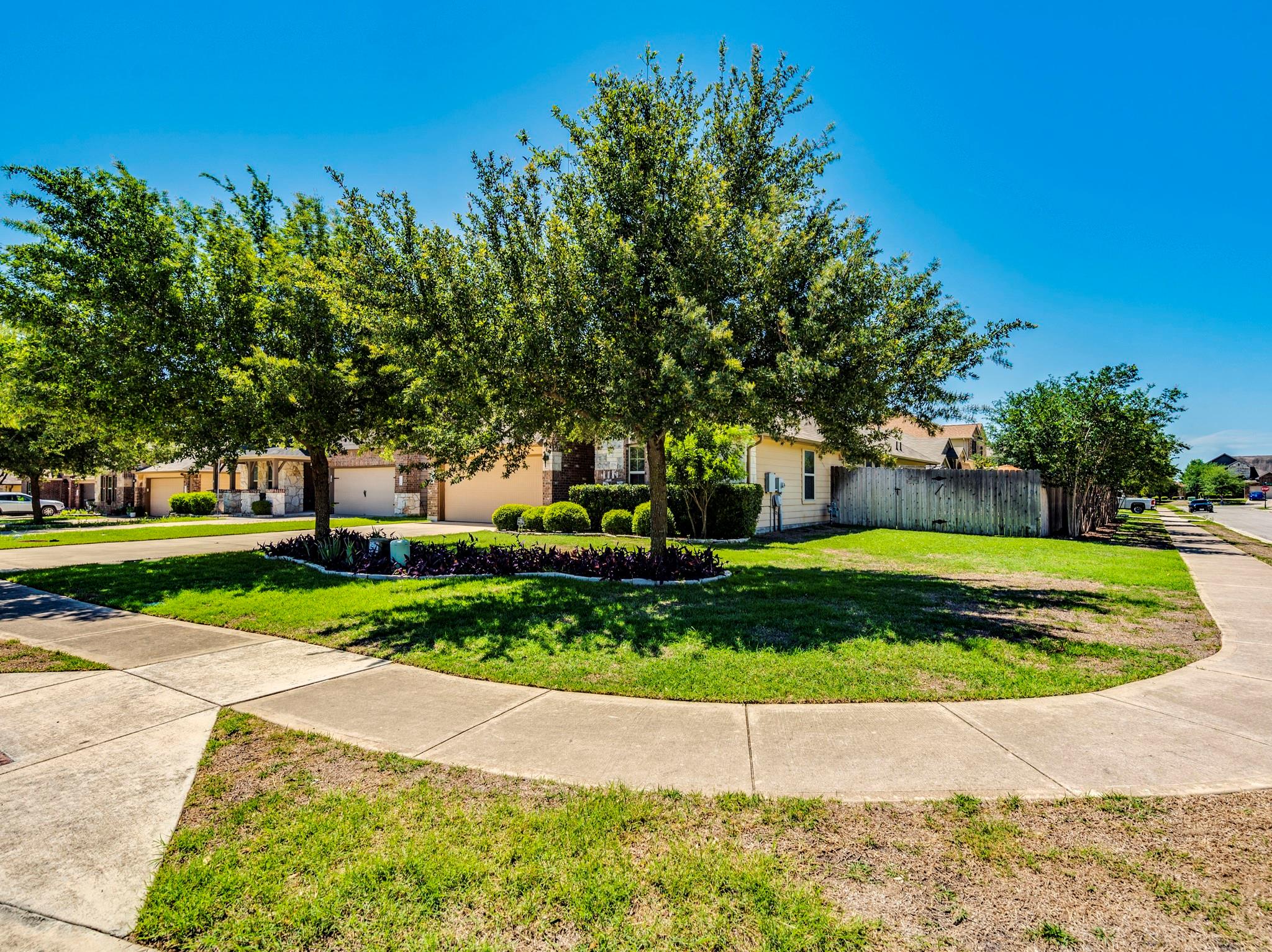 101  Beargrass Dr, photo 3