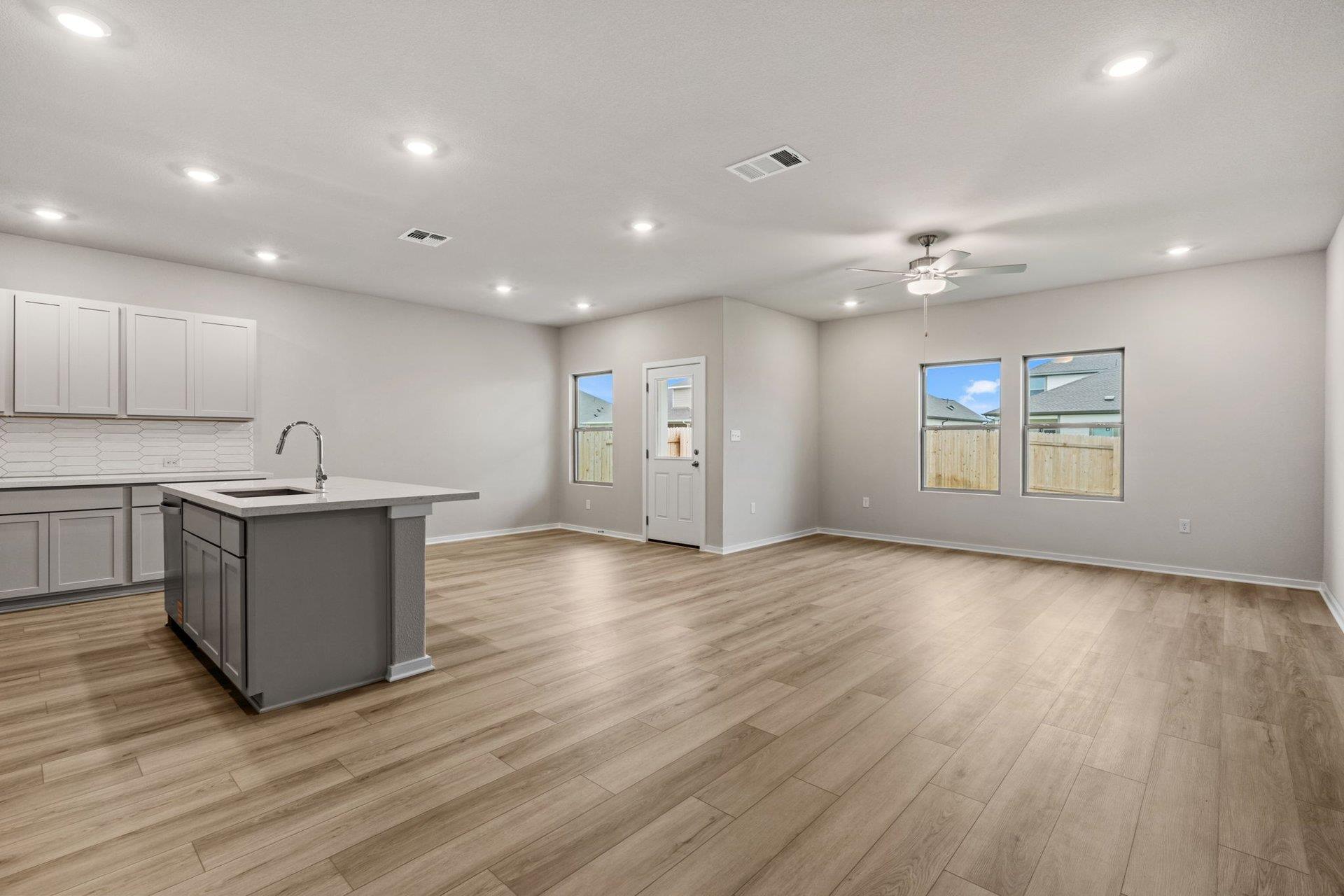 235  Red Tail Hawk Ln, photo 12