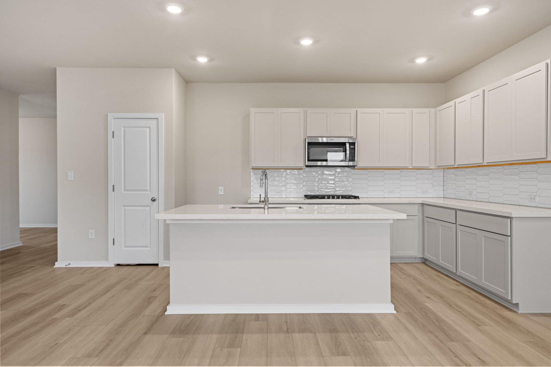 235  Red Tail Hawk Ln, photo 8