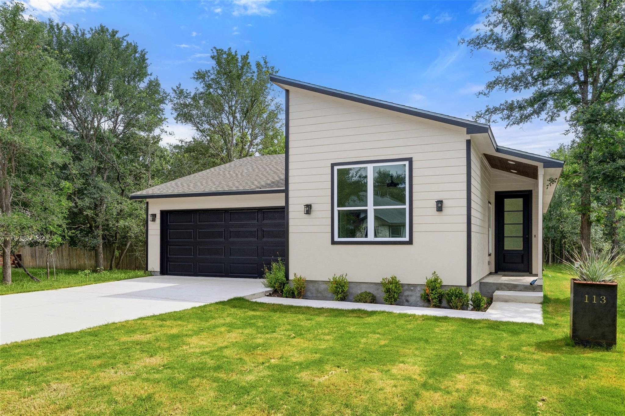 113  Mokulua Ln, photo 3