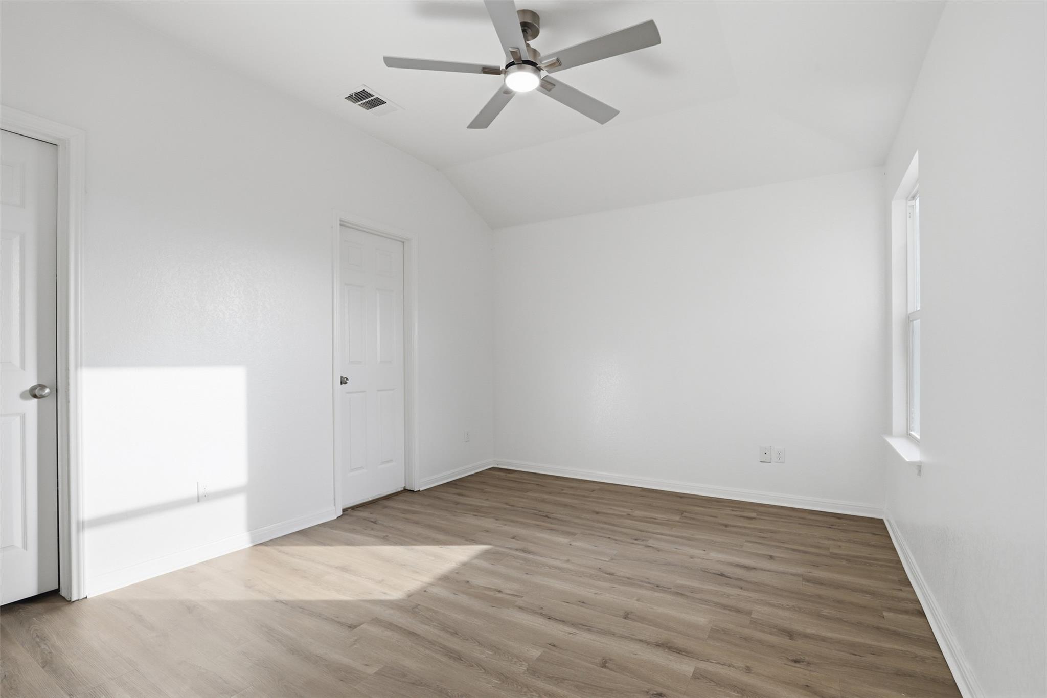 448  Nottingham Loop, photo 7